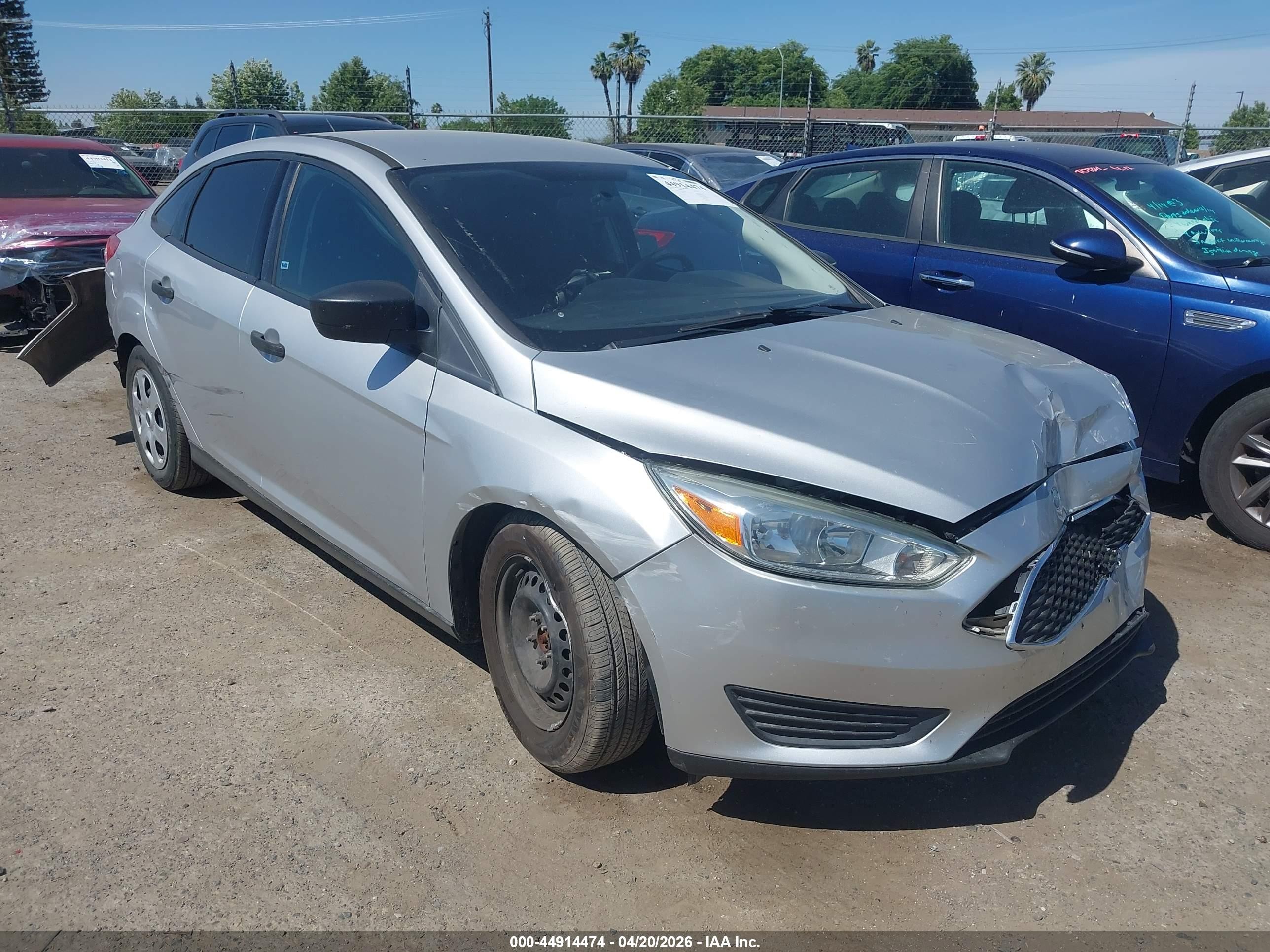 2015 Ford Focus S Silver vin: 1FADP3E24FL314854