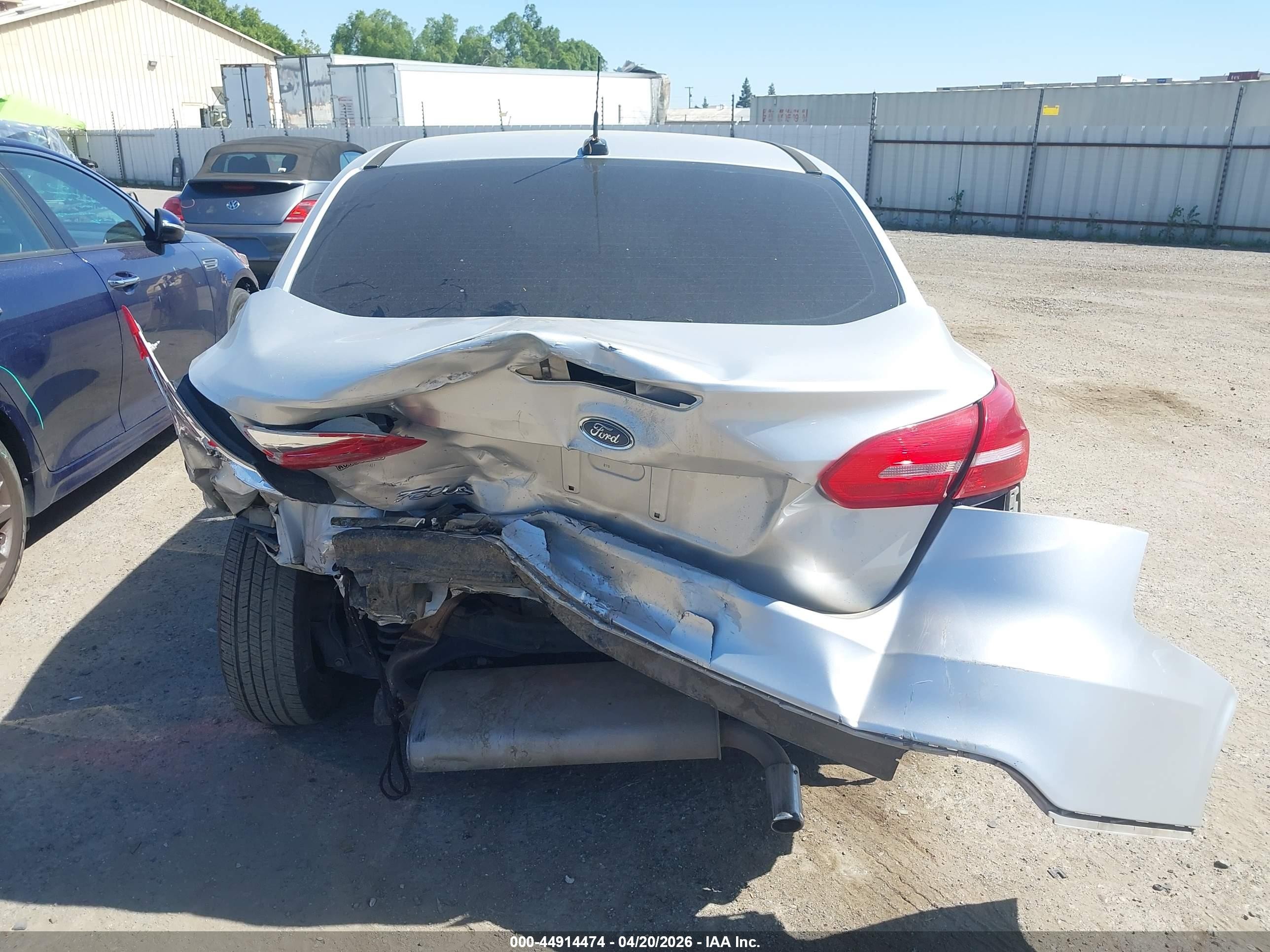 2015 Ford Focus S Silver vin: 1FADP3E24FL314854