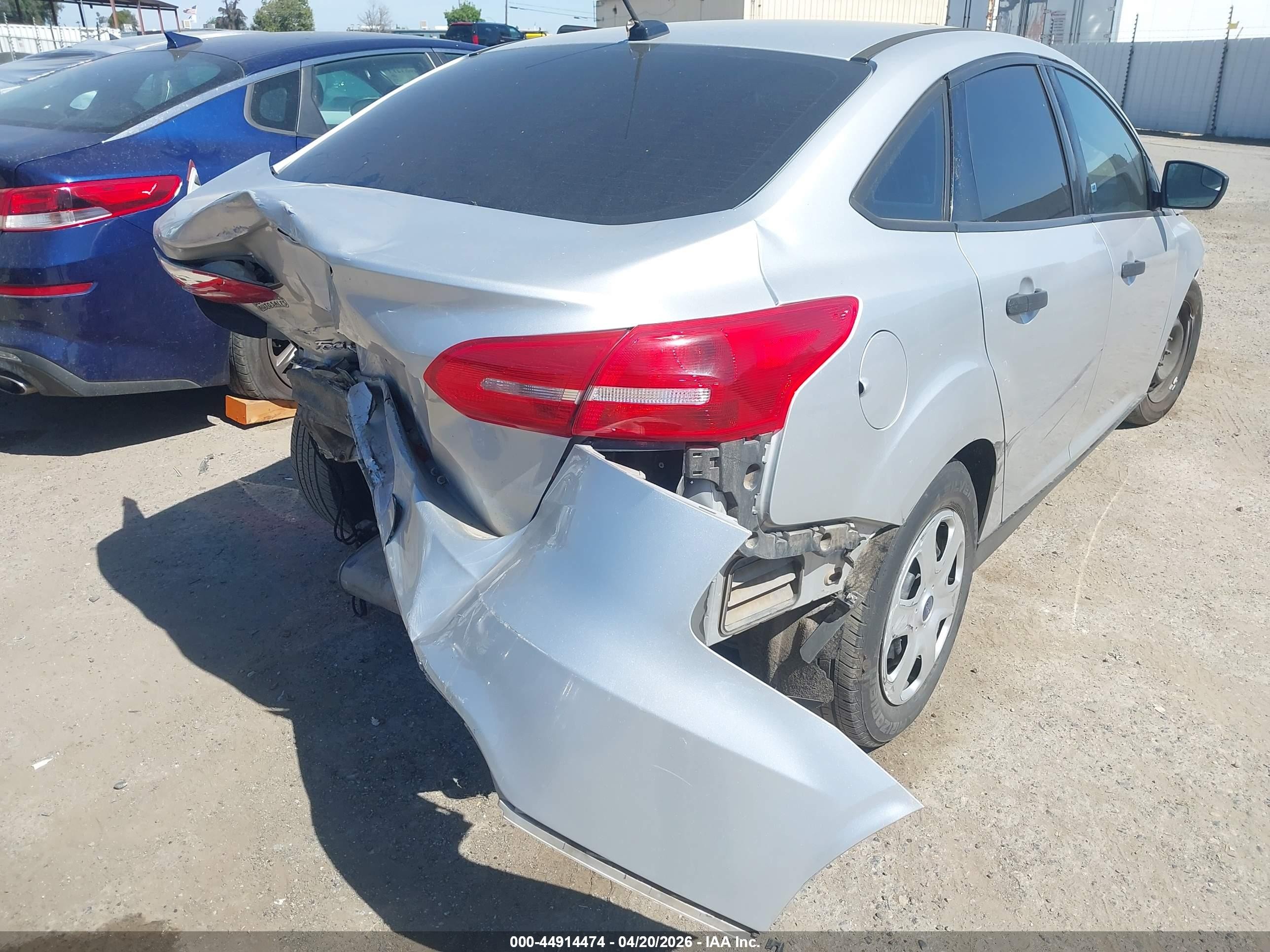 2015 Ford Focus S Silver vin: 1FADP3E24FL314854