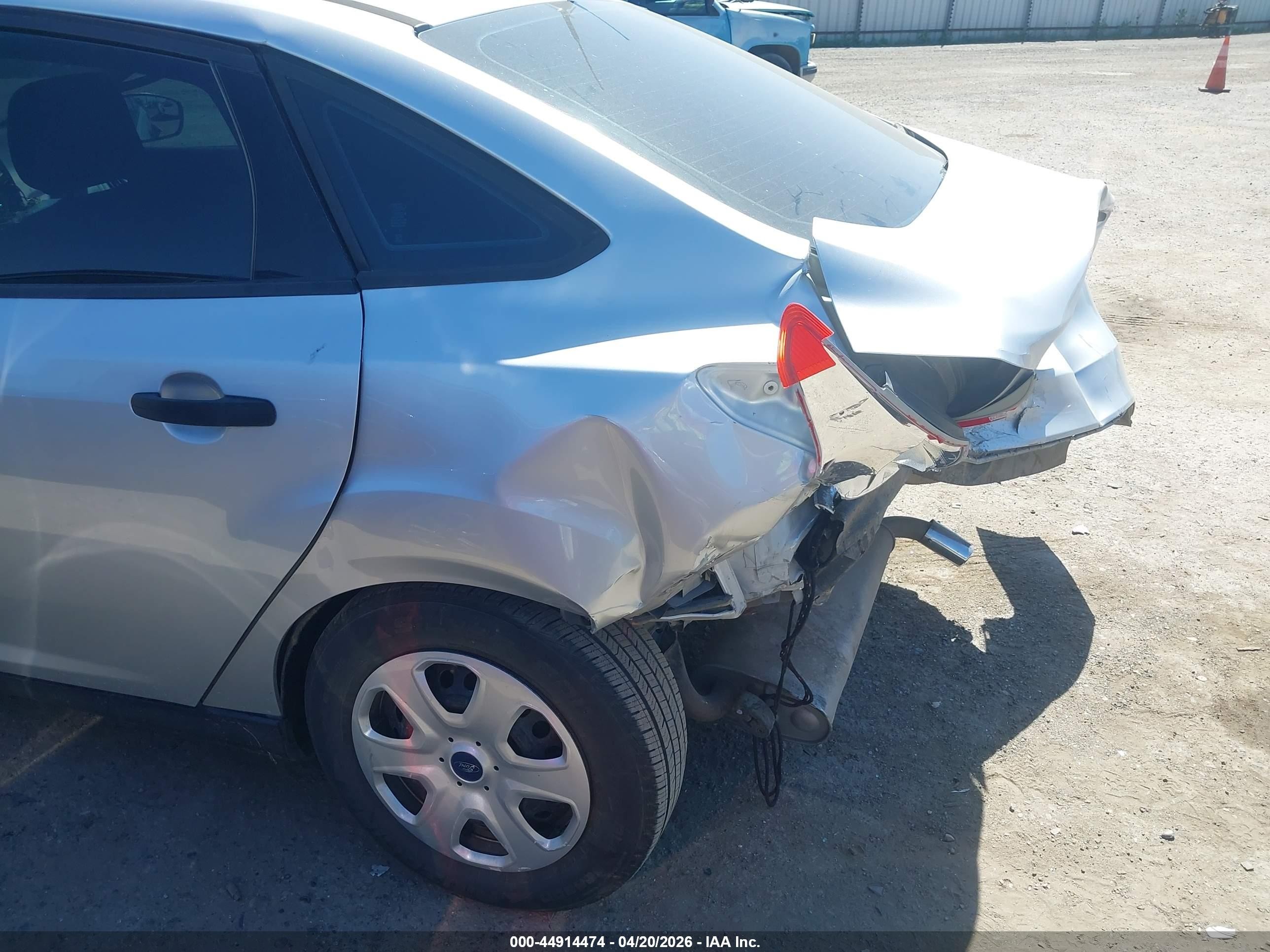 2015 Ford Focus S Silver vin: 1FADP3E24FL314854