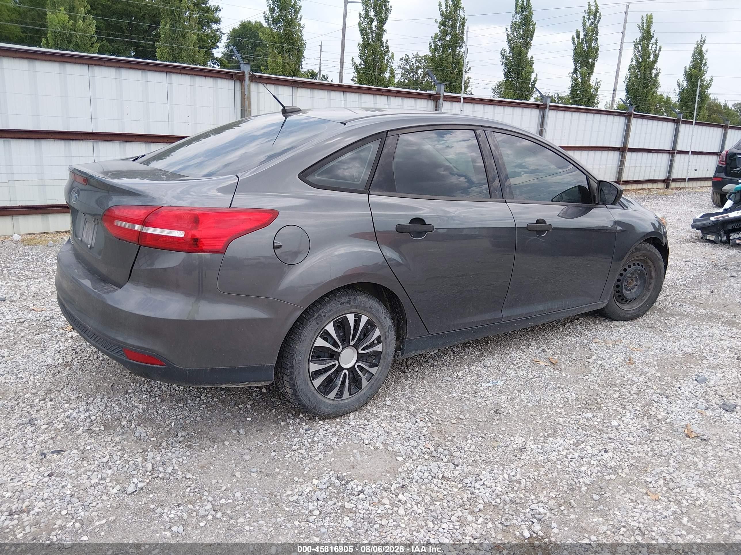 2017 Ford Focus S Gray vin: 1FADP3E24HL244467