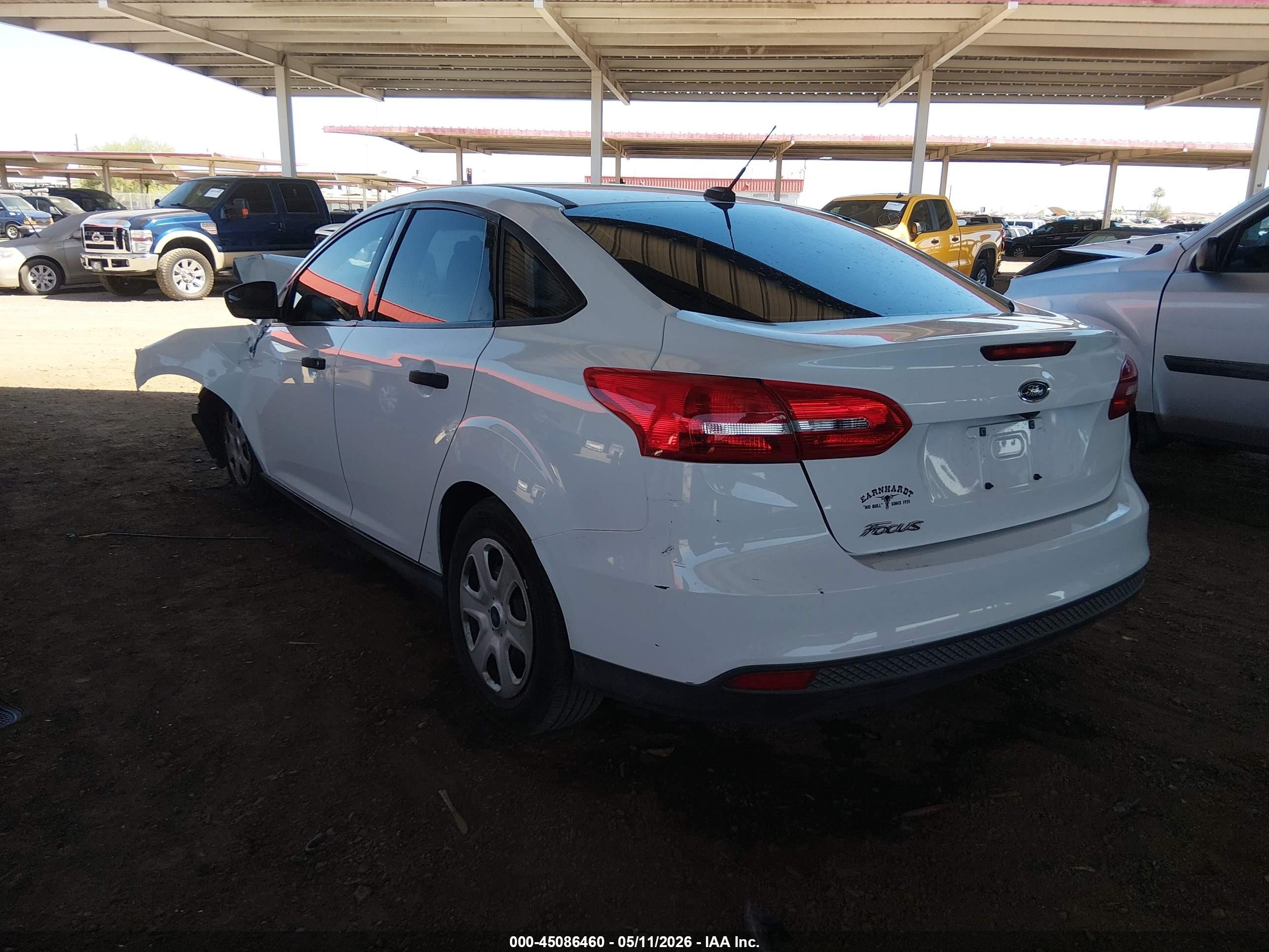 2017 Ford Focus S Белый vin: 1FADP3E24HL348277
