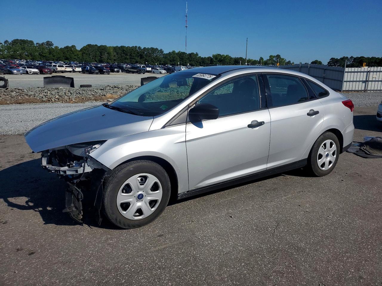 2018 Ford Focus S Silver vin: 1FADP3E24JL202435