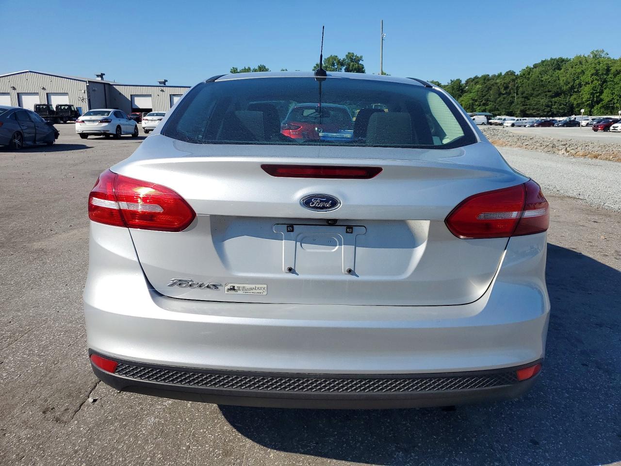 2018 Ford Focus S Silver vin: 1FADP3E24JL202435