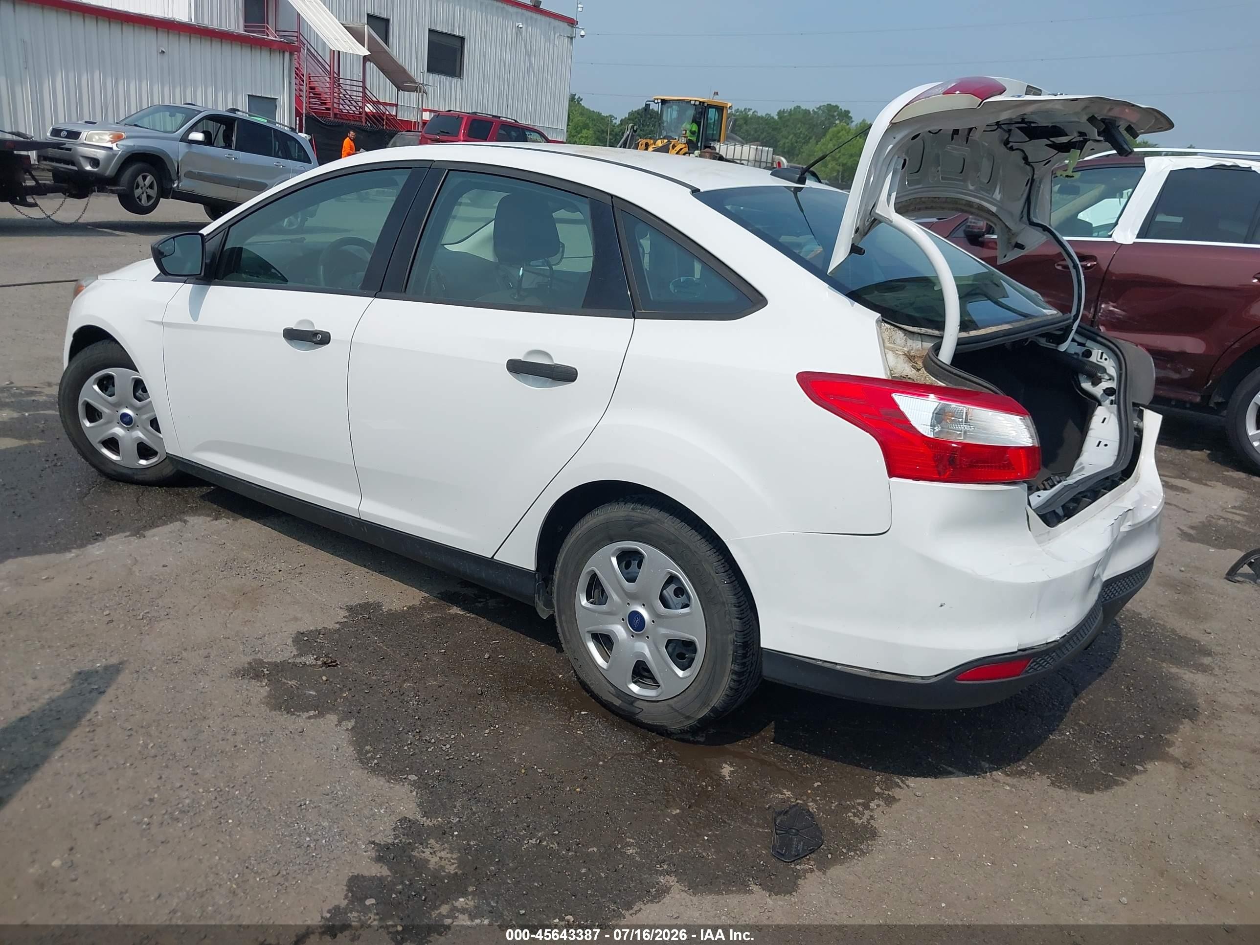 2013 Ford Focus S White vin: 1FADP3E25DL142766