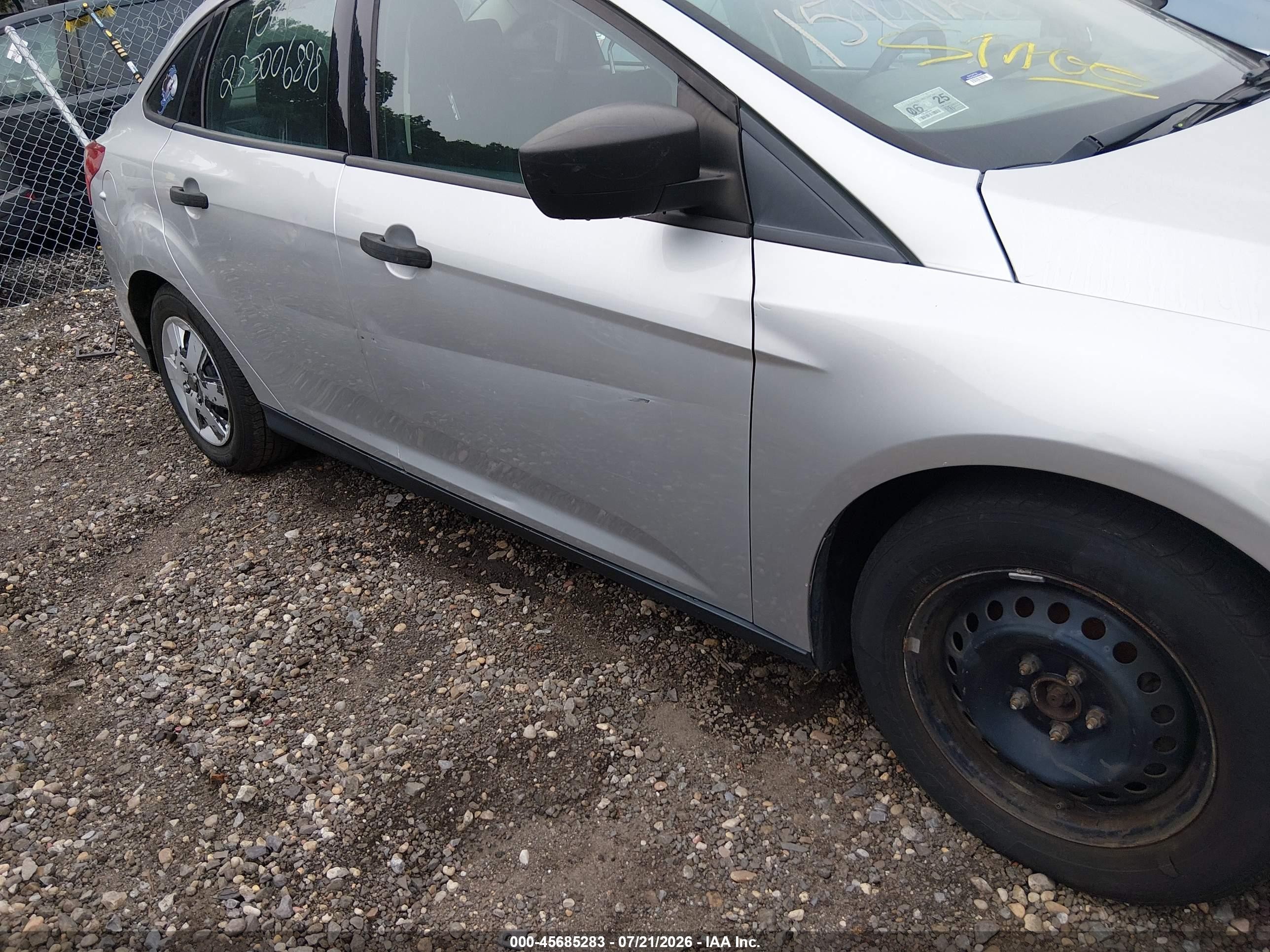 2013 Ford Focus S Серый vin: 1FADP3E25DL272286