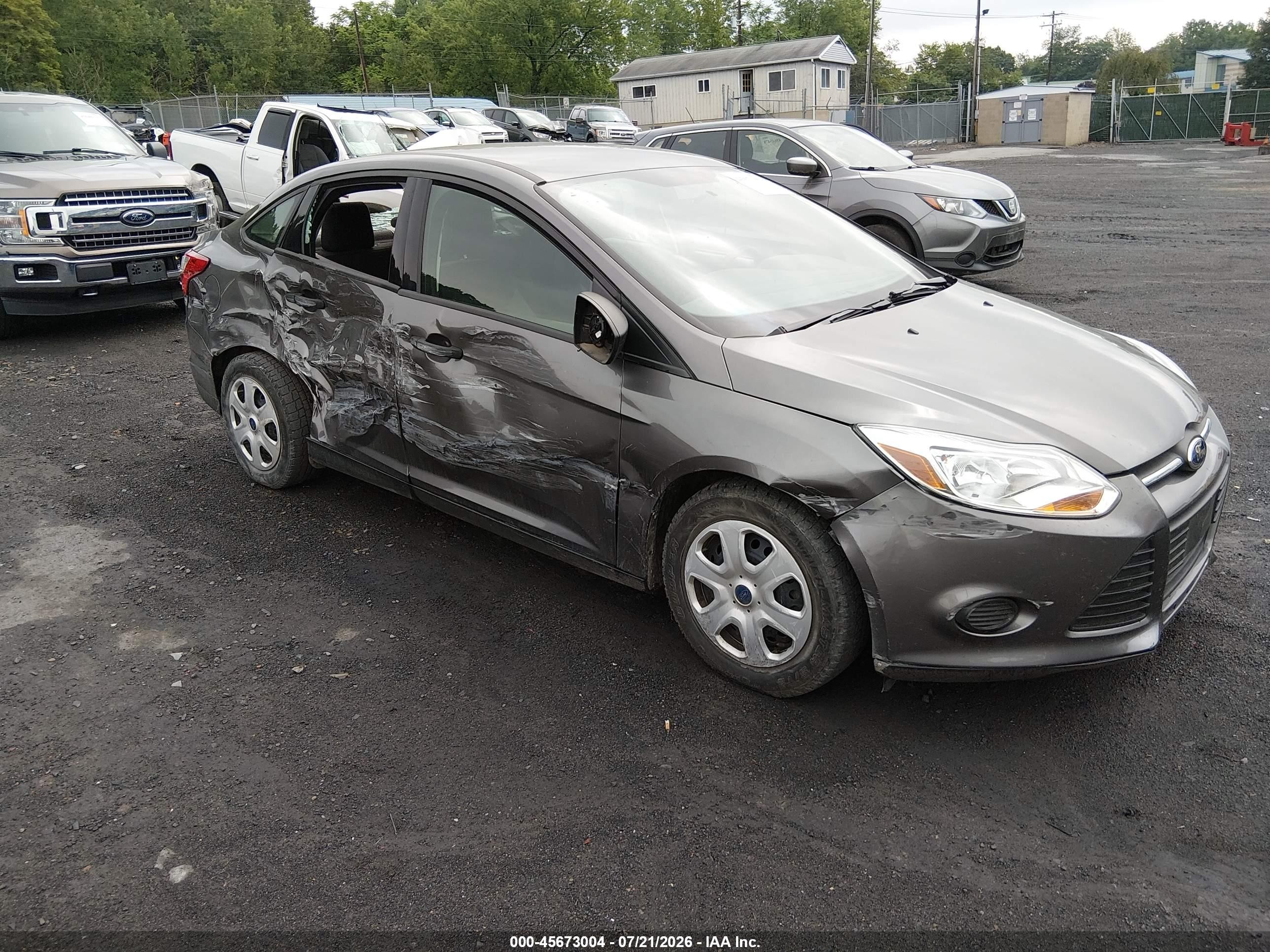 2013 Ford Focus S Gray vin: 1FADP3E25DL288164