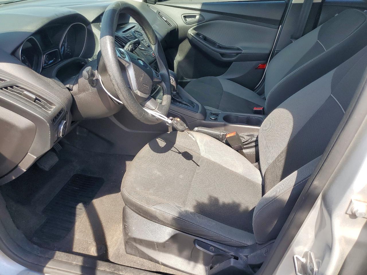 2014 Ford Focus S Silver vin: 1FADP3E25EL127105