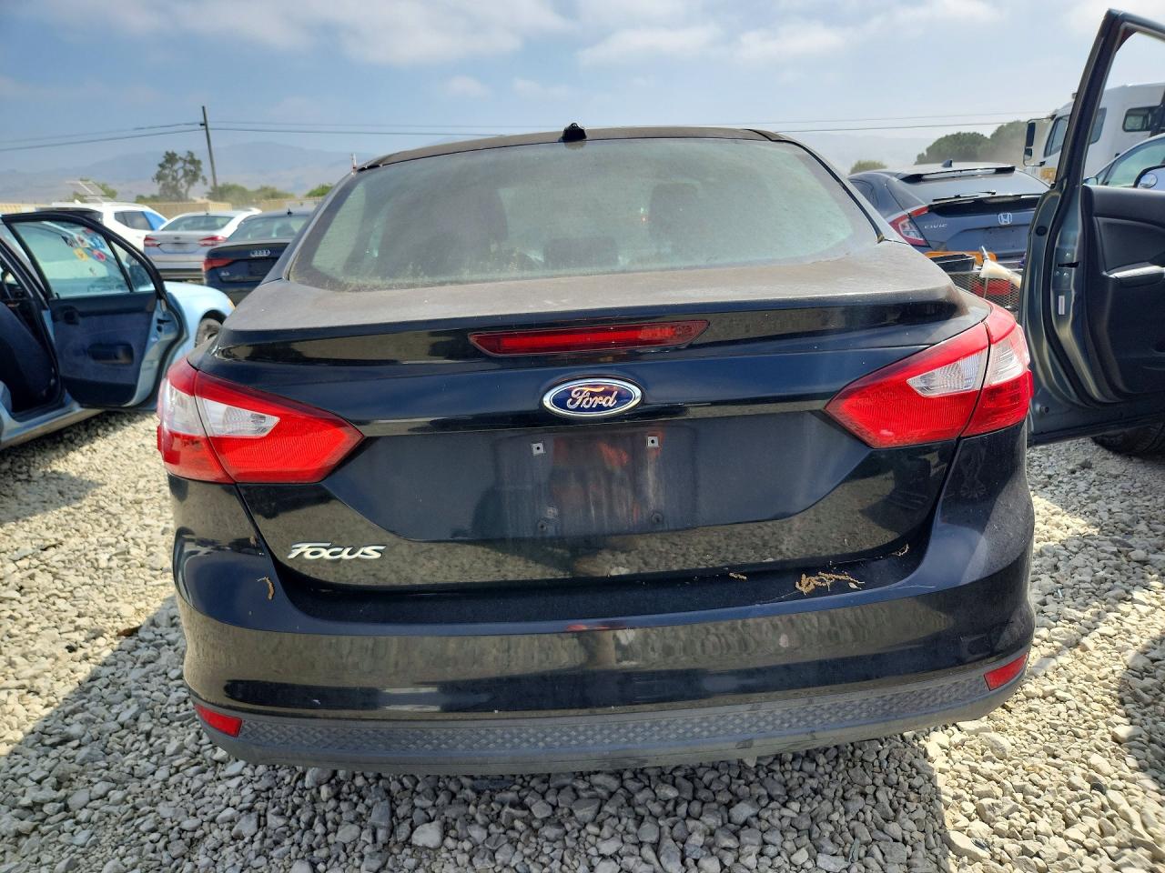 2014 Ford Focus S Black vin: 1FADP3E25EL391831