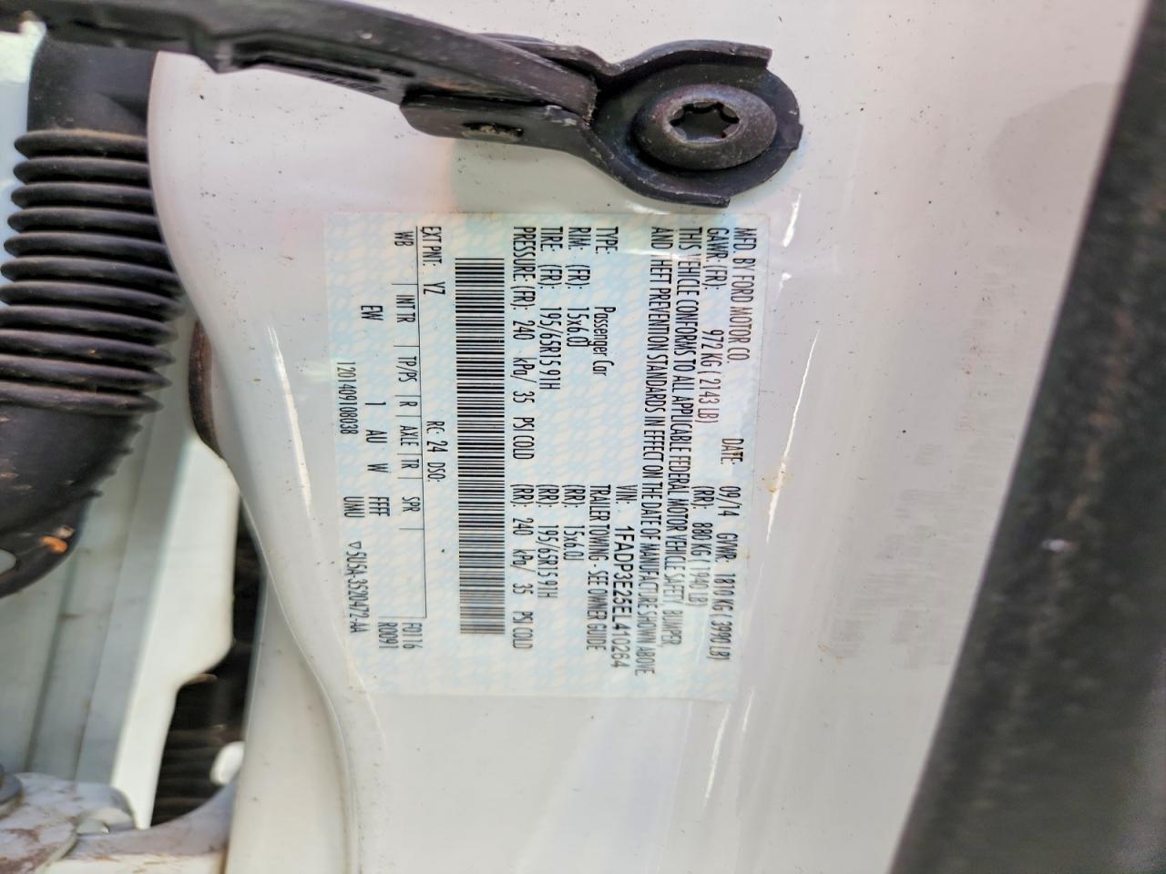2014 Ford Focus S White vin: 1FADP3E25EL410264