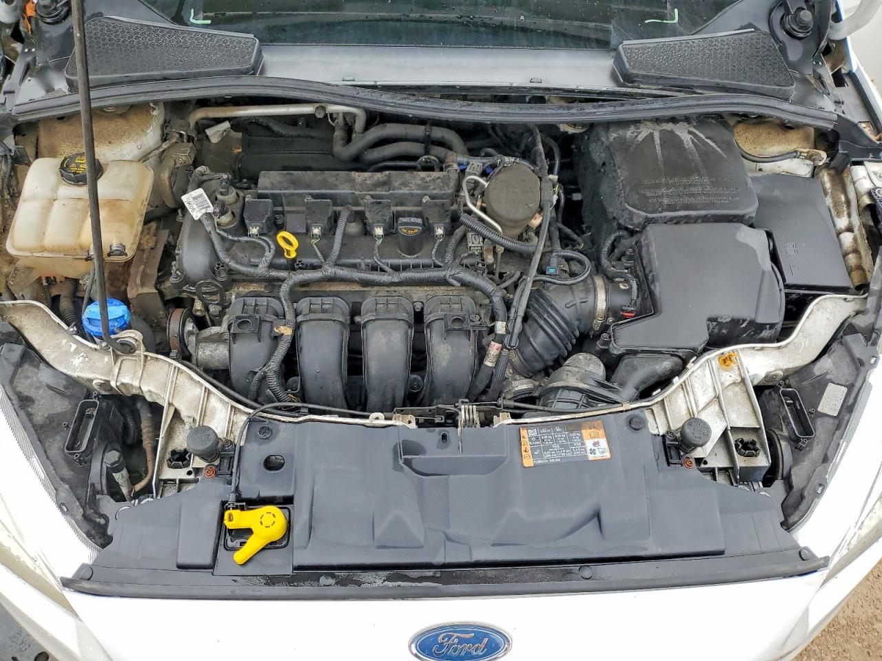 2015 Ford Focus S White vin: 1FADP3E25FL312370
