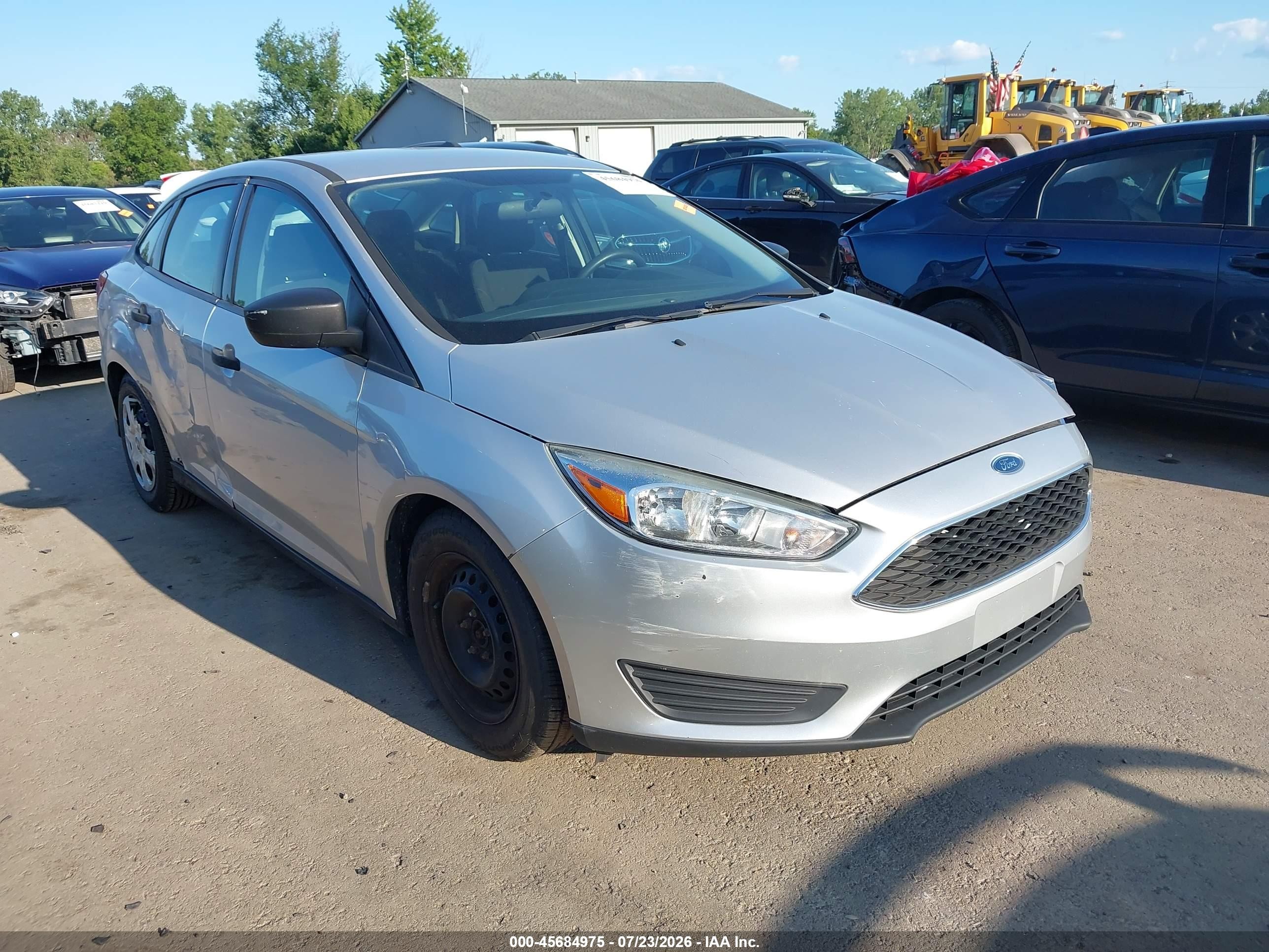 2015 Ford Focus S Silver vin: 1FADP3E25FL373511