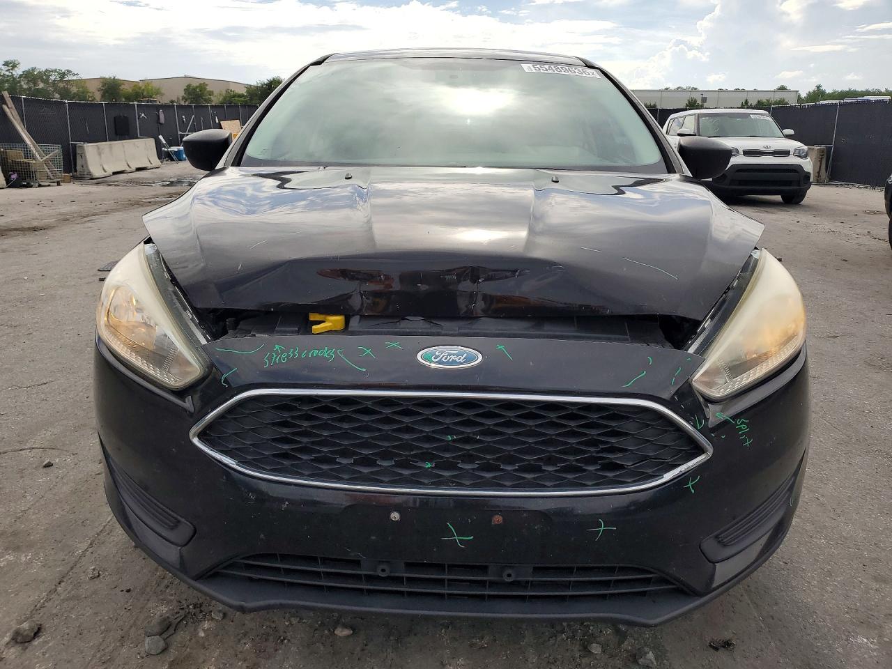 2018 Ford Focus S Черный vin: 1FADP3E25JL204100