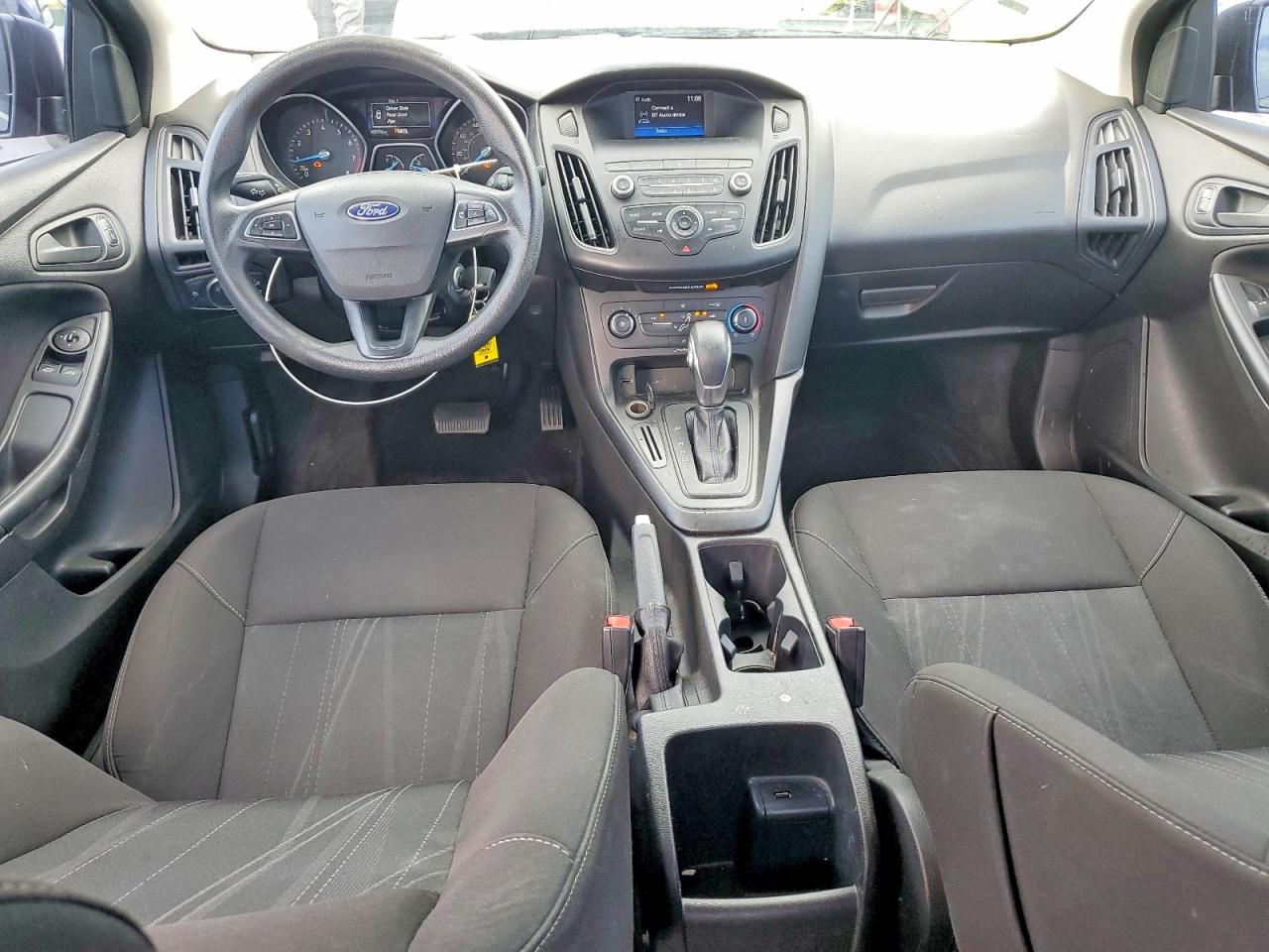 2018 Ford Focus S Черный vin: 1FADP3E25JL204100