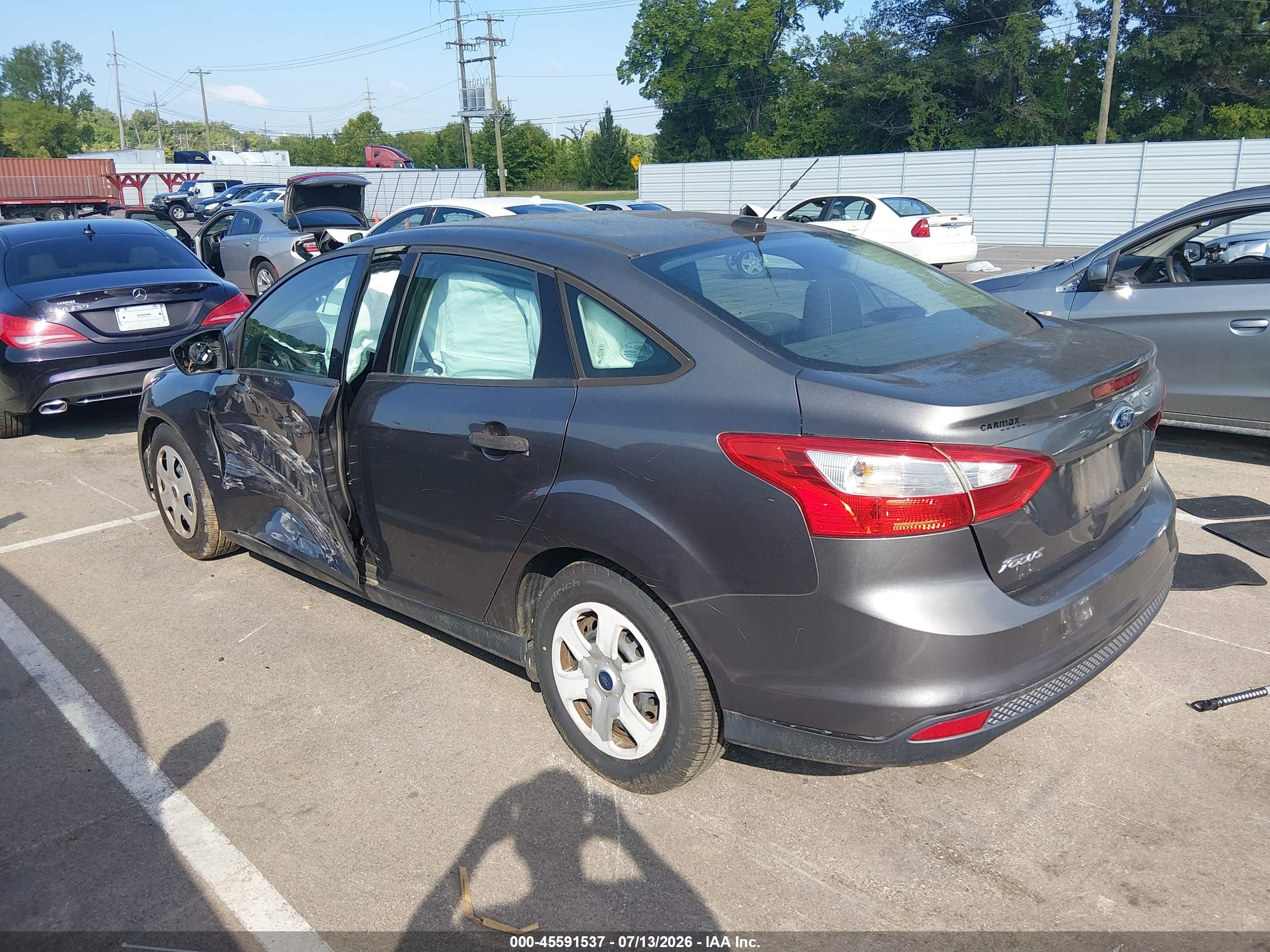 2013 Ford Focus S Серый vin: 1FADP3E26DL330728