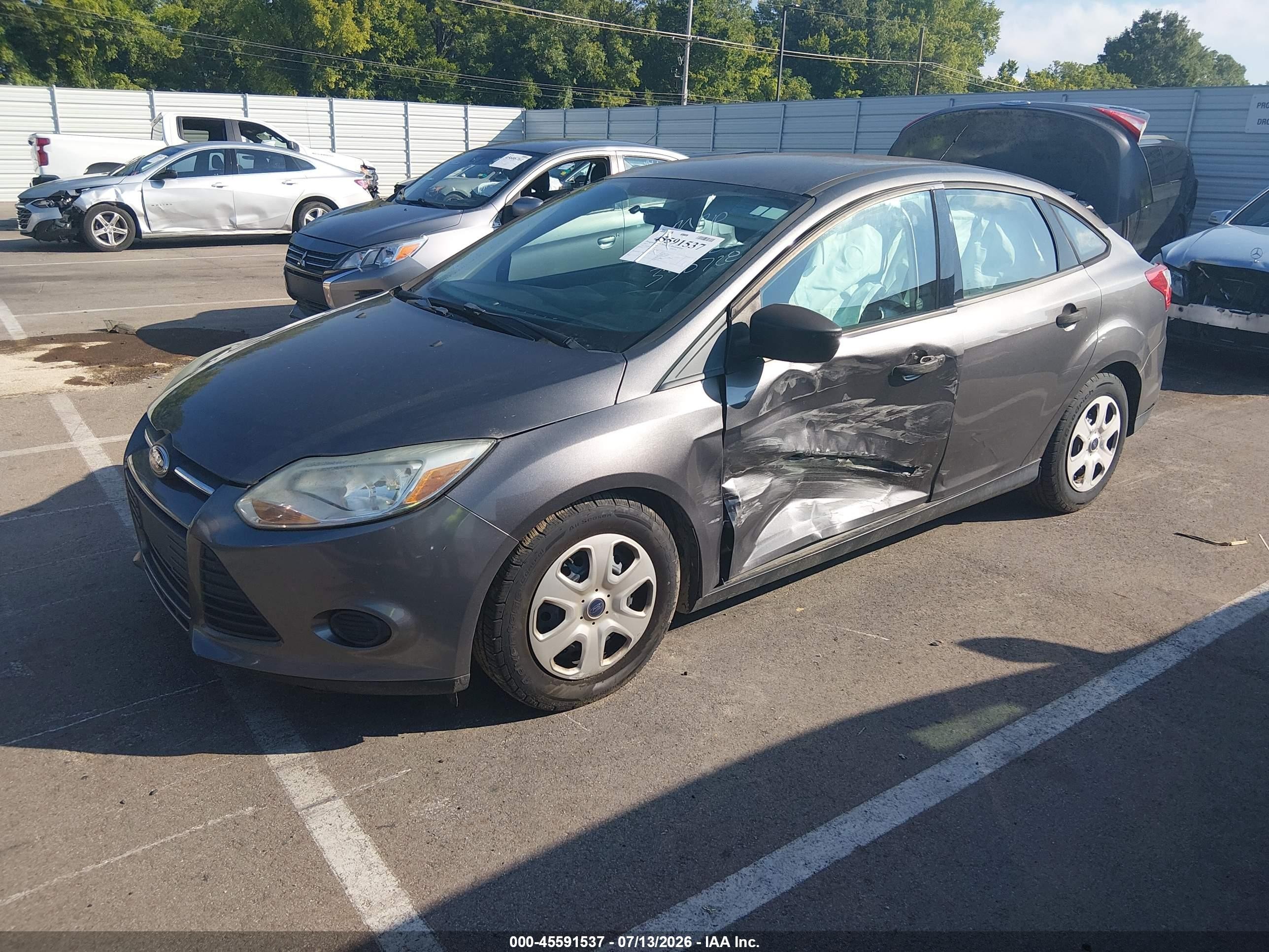 2013 Ford Focus S Серый vin: 1FADP3E26DL330728