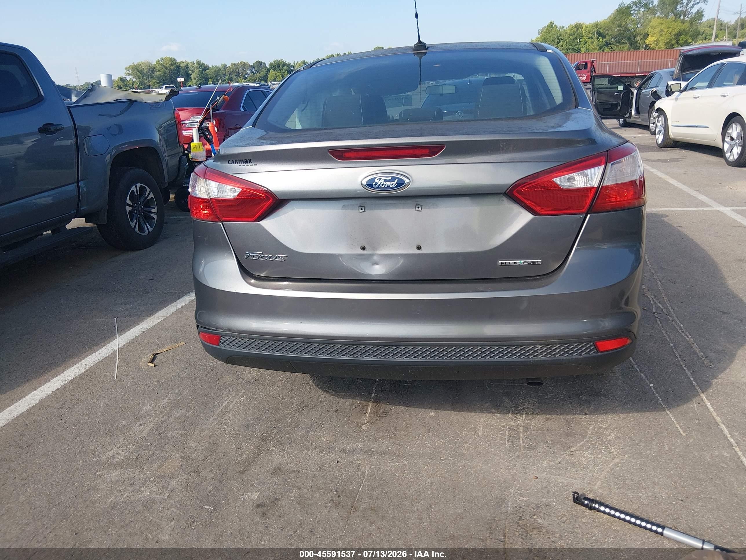 2013 Ford Focus S Серый vin: 1FADP3E26DL330728