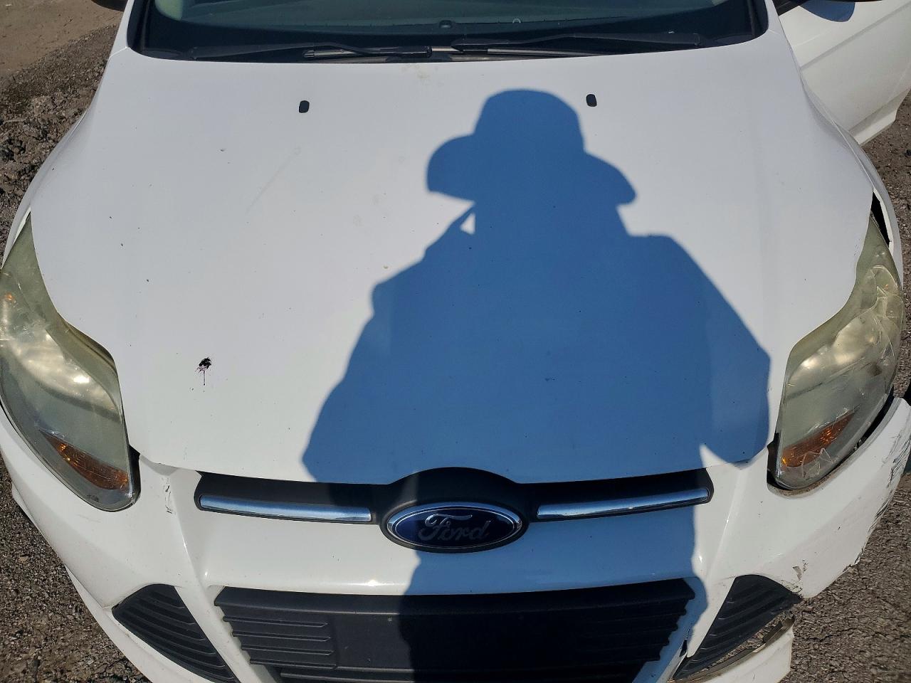 2014 Ford Focus S White vin: 1FADP3E26EL177186
