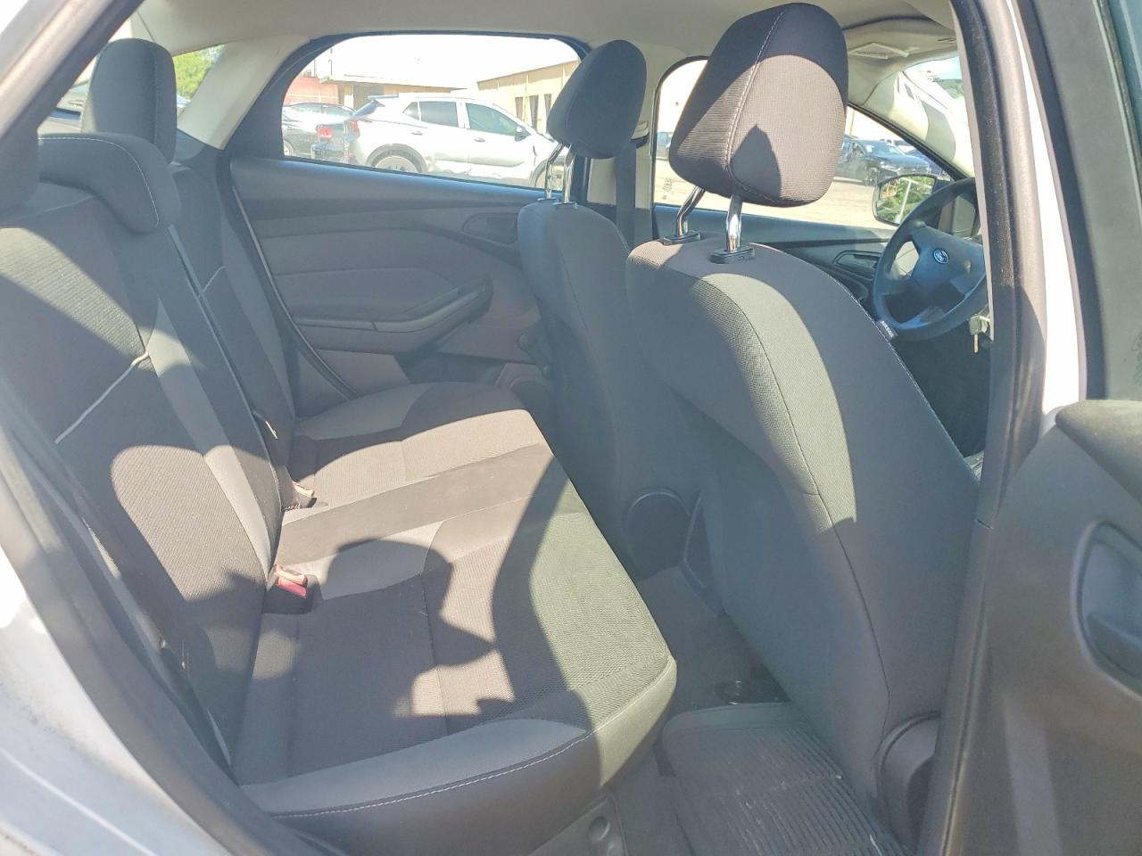 2014 Ford Focus S White vin: 1FADP3E26EL272329