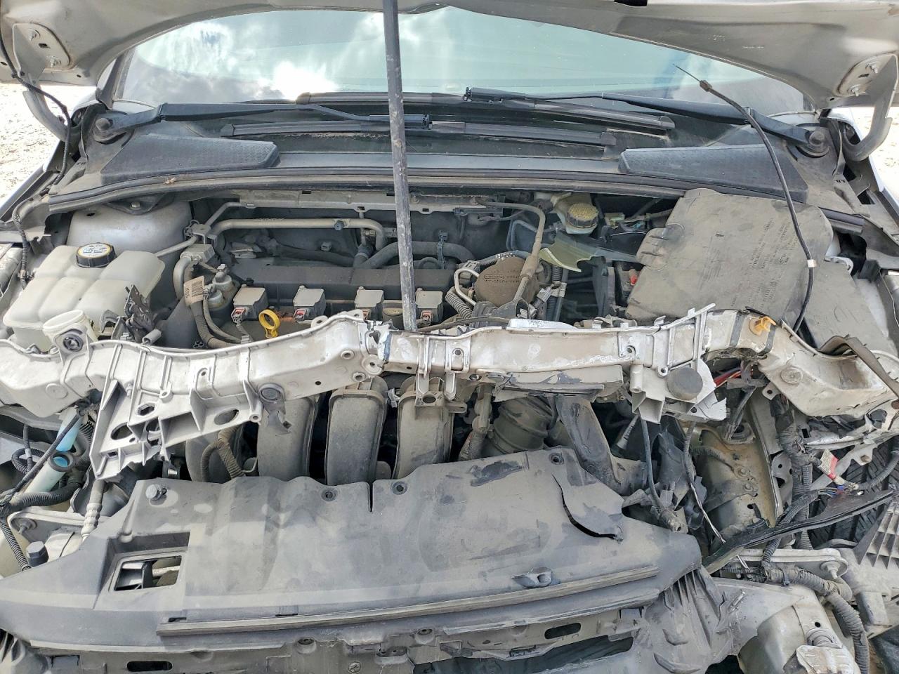 2014 Ford Focus S Silver vin: 1FADP3E26EL440227