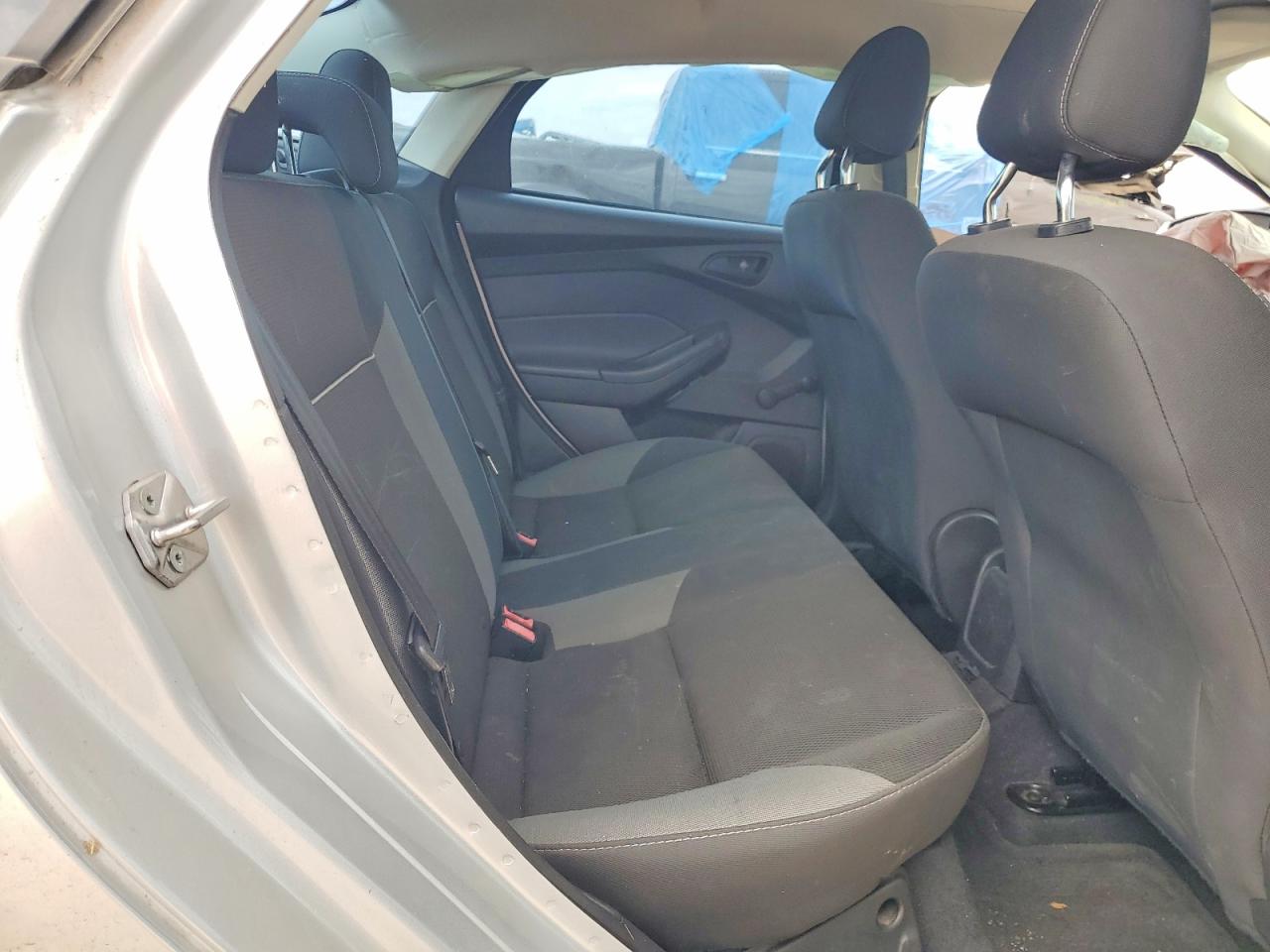 2014 Ford Focus S Silver vin: 1FADP3E26EL440227