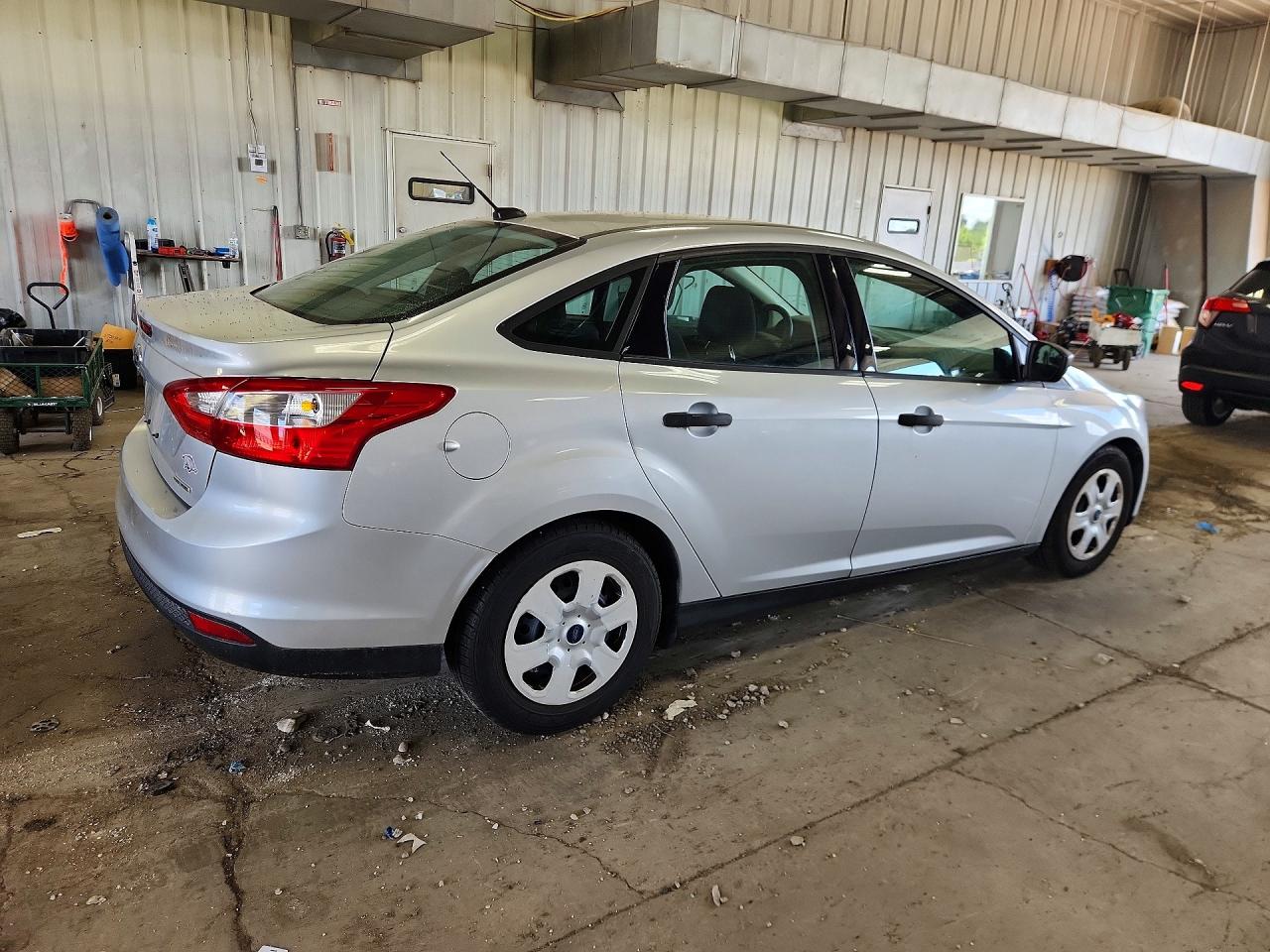 2014 Ford Focus S Silver vin: 1FADP3E26EL451194