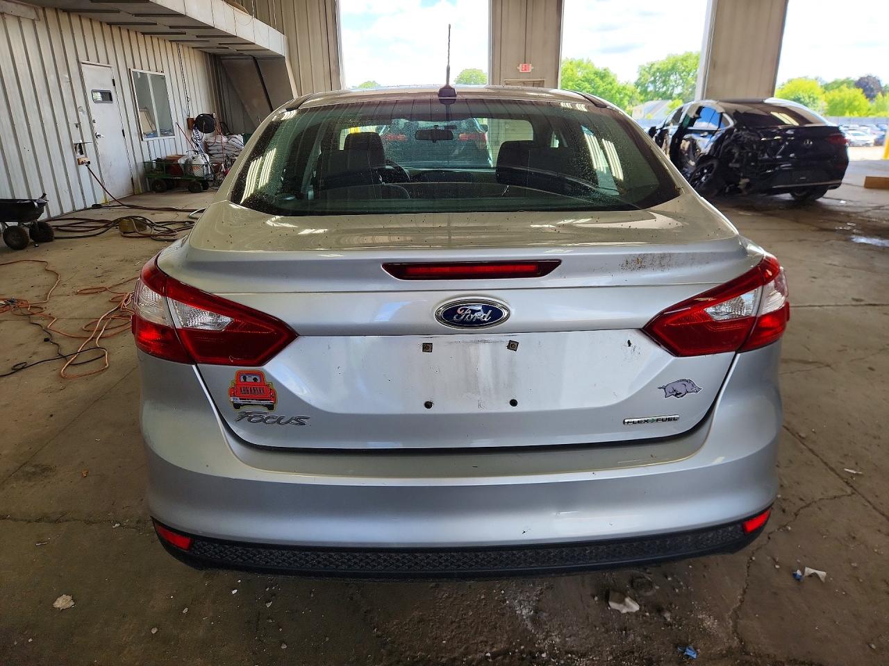 2014 Ford Focus S Silver vin: 1FADP3E26EL451194