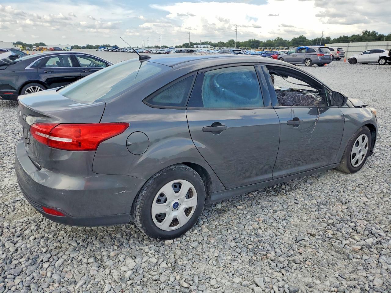 2015 Ford Focus S Black vin: 1FADP3E26FL271313