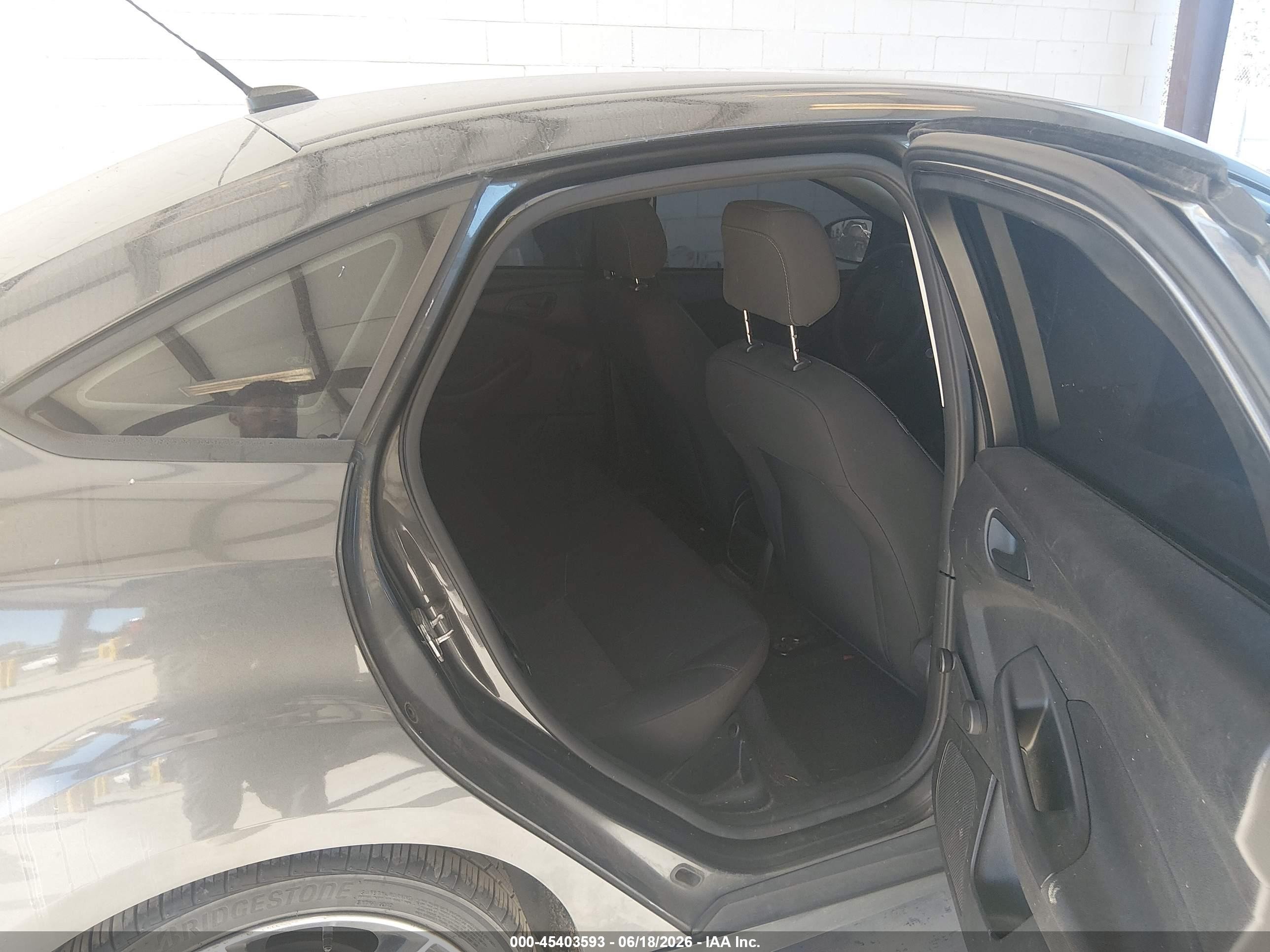 2015 Ford Focus S Gray vin: 1FADP3E26FL281730