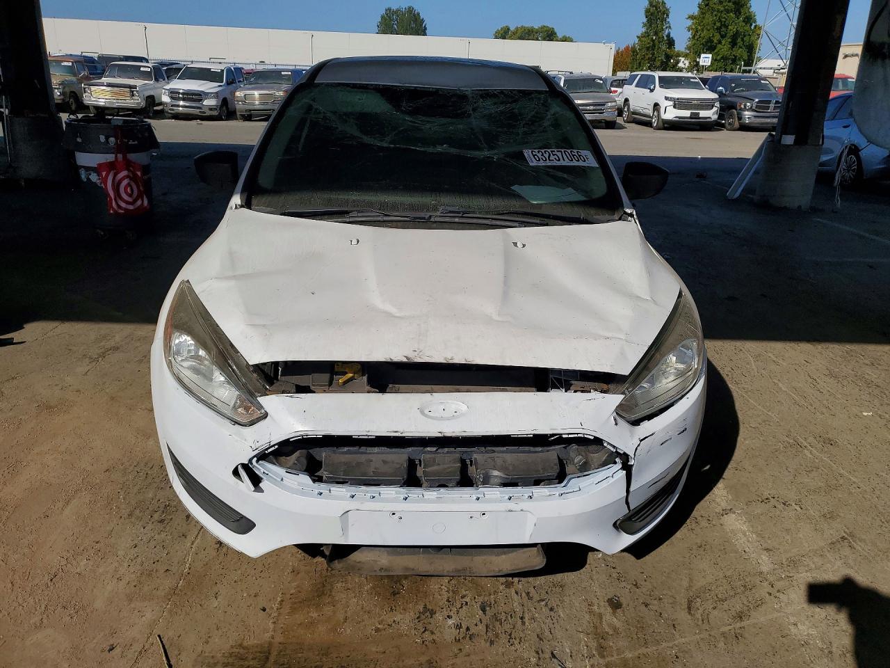 2015 Ford Focus S White vin: 1FADP3E26FL306643