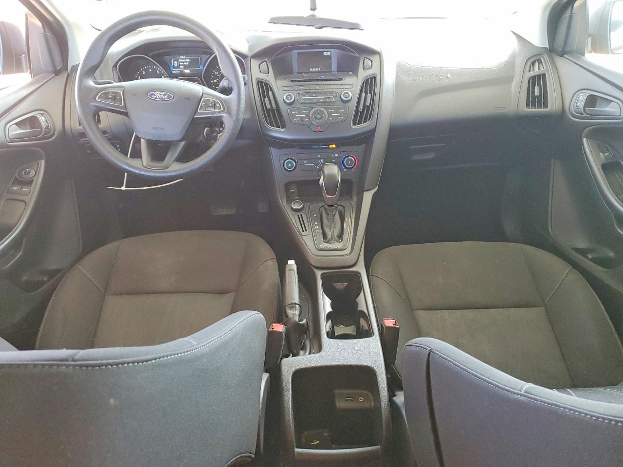 2015 Ford Focus S White vin: 1FADP3E26FL306643