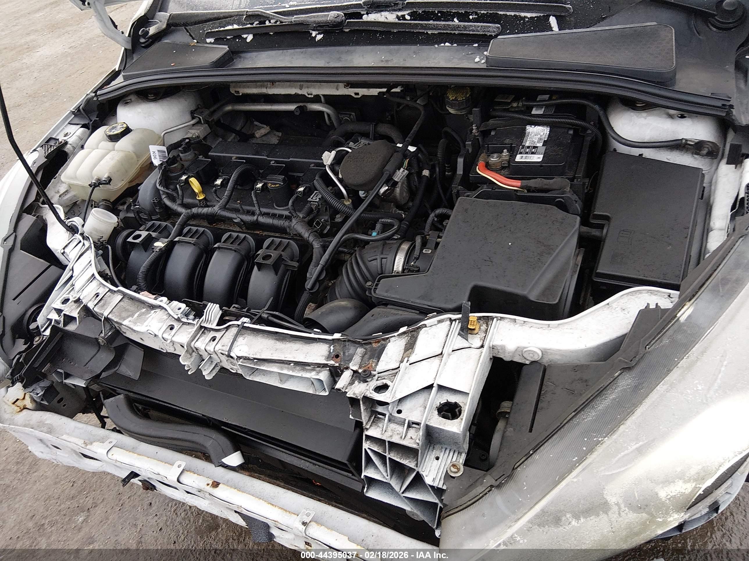 2015 Ford Focus S White vin: 1FADP3E26FL338038