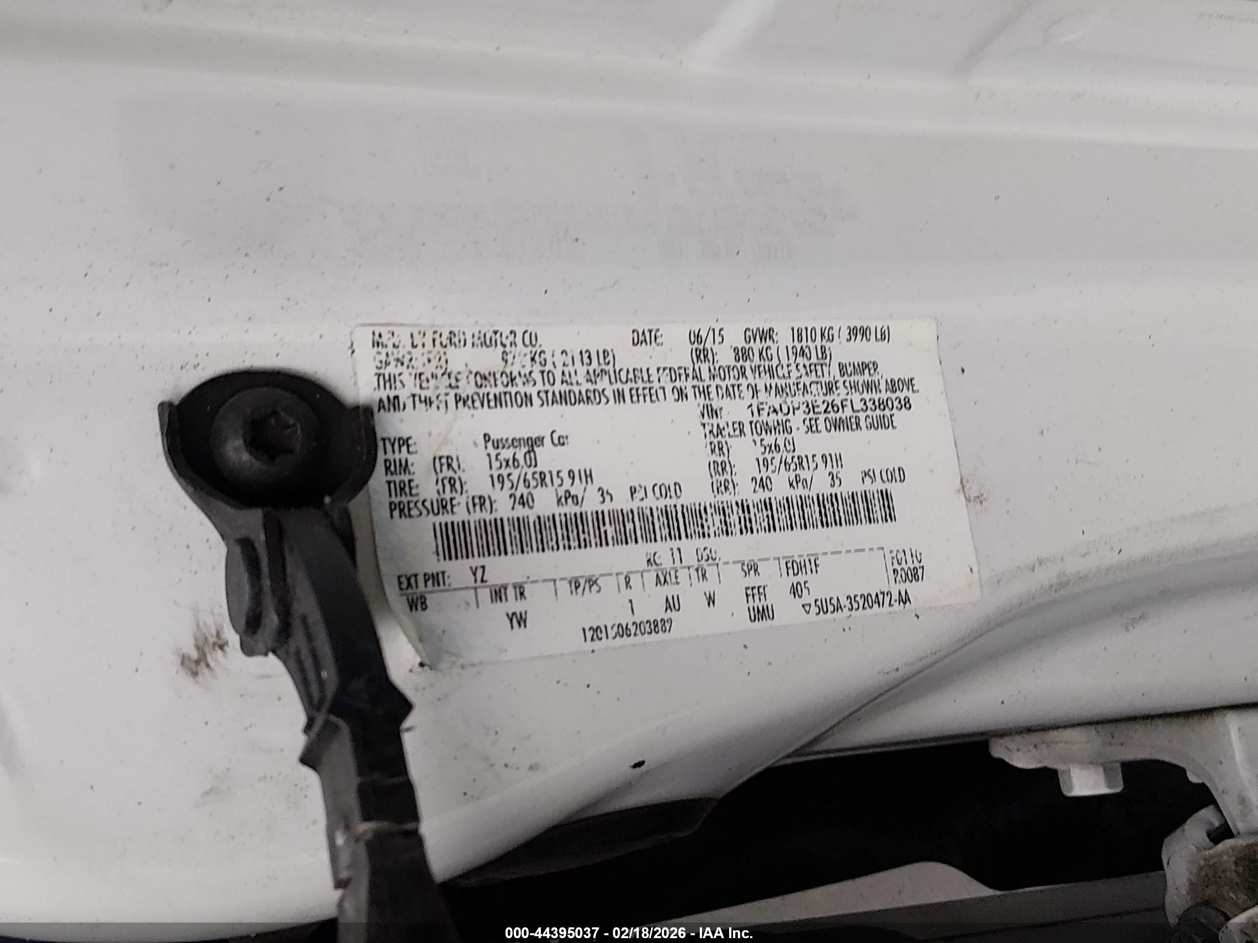 2015 Ford Focus S White vin: 1FADP3E26FL338038