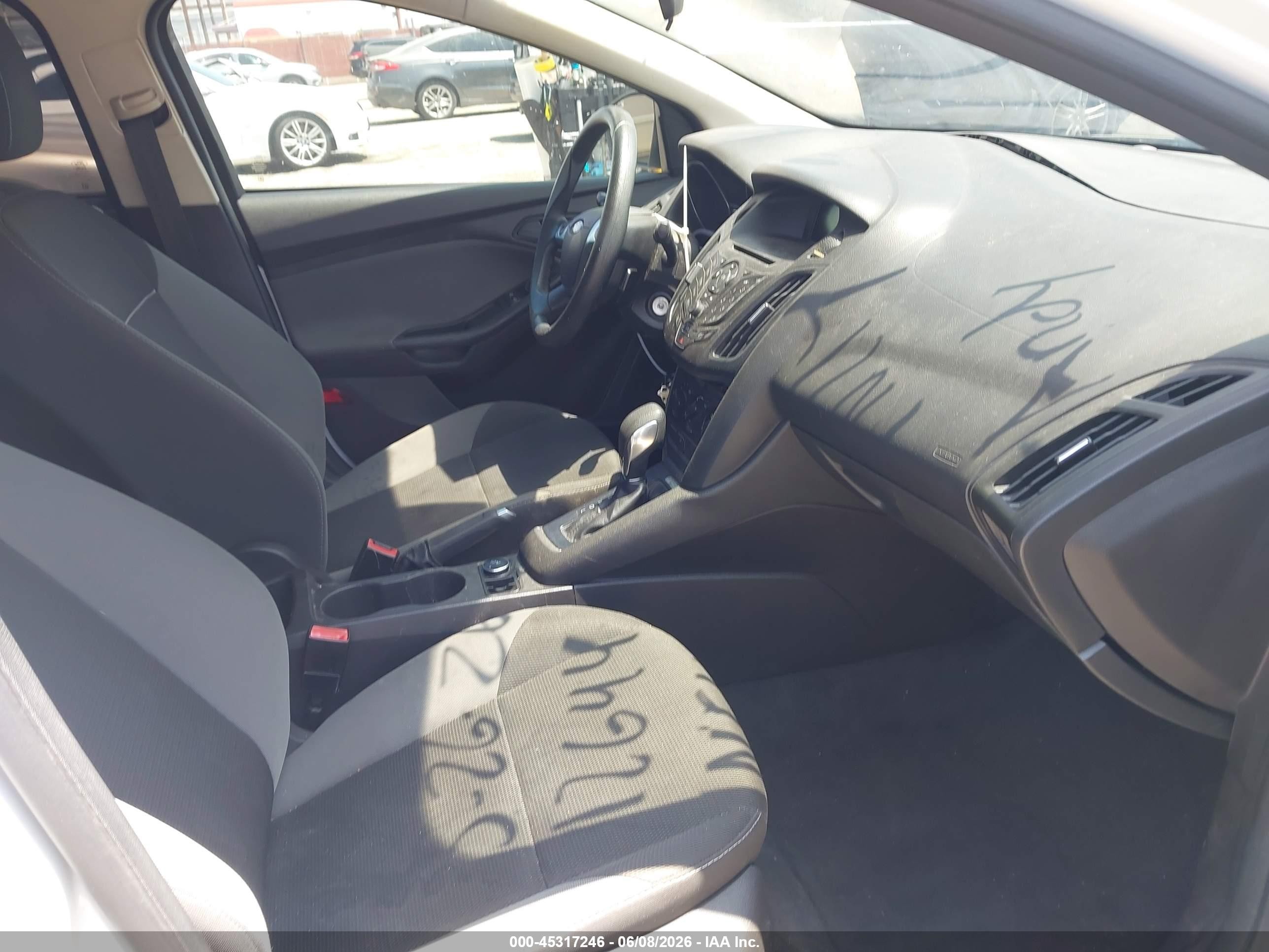 2013 Ford Focus S White vin: 1FADP3E27DL264111