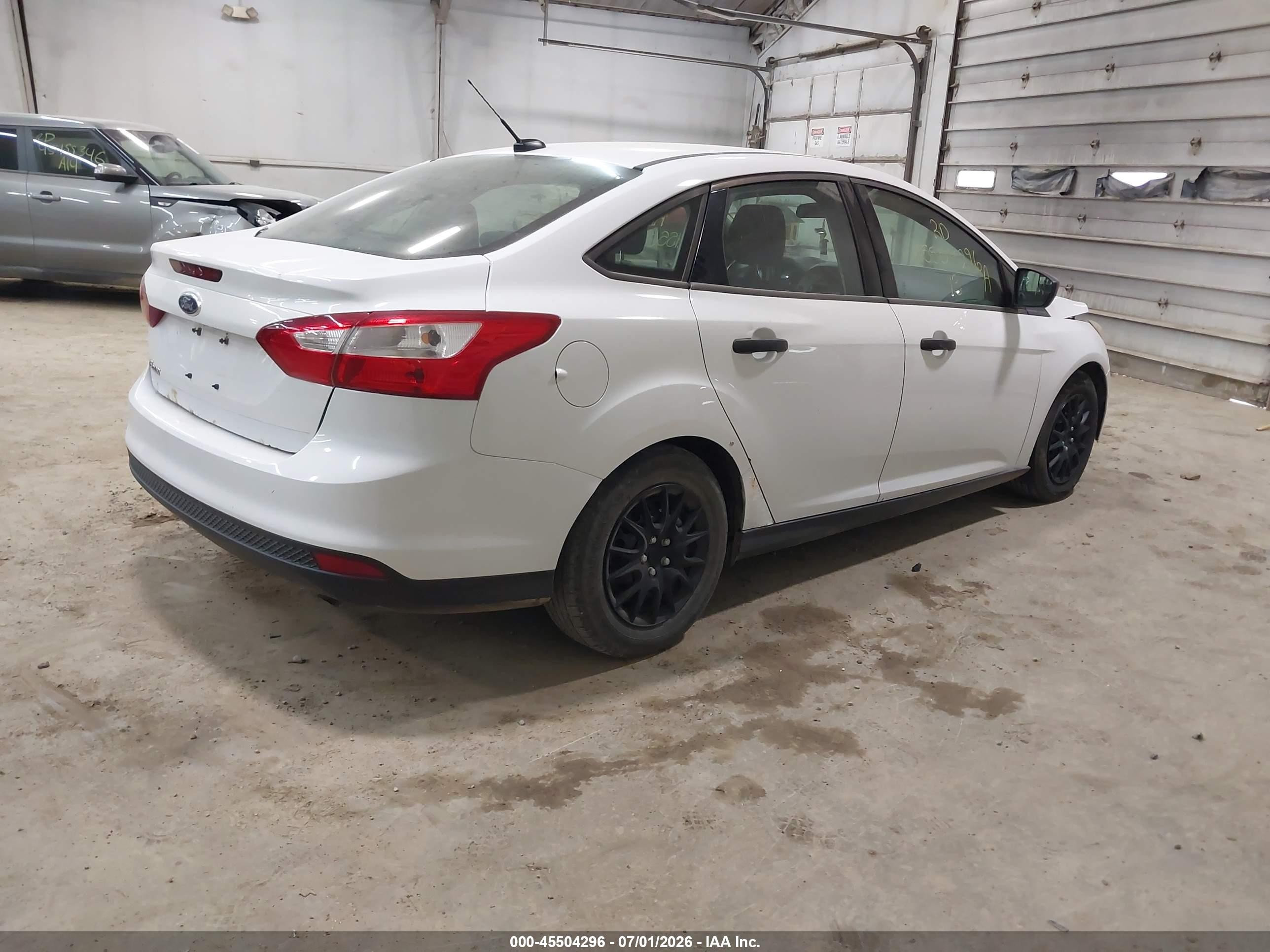 2013 Ford Focus S White vin: 1FADP3E27DL275819