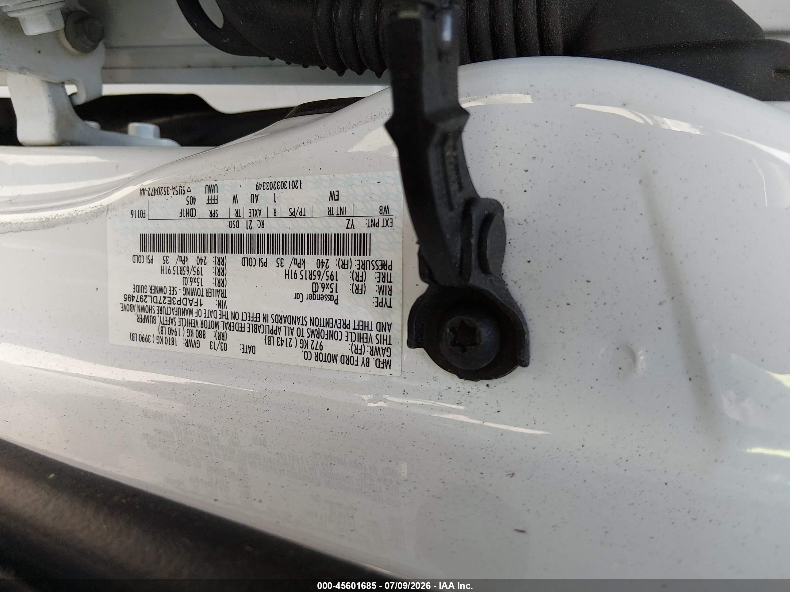 2013 Ford Focus S White vin: 1FADP3E27DL297495