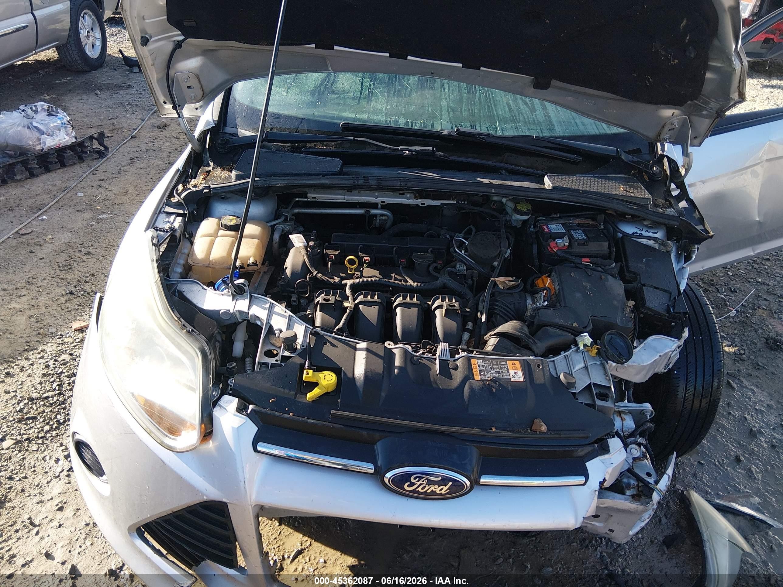 2014 Ford Focus S Silver vin: 1FADP3E27EL329900
