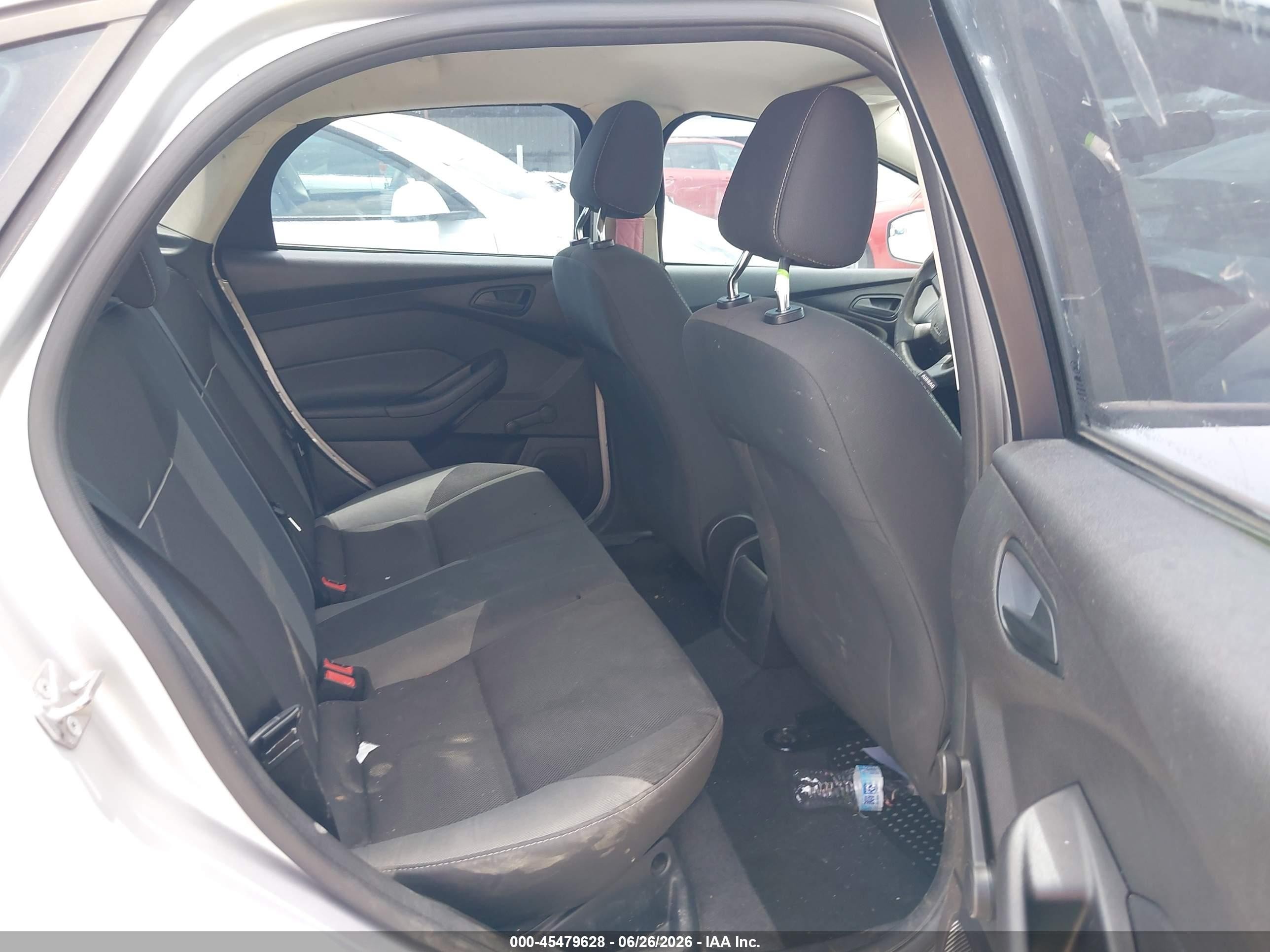 2014 Ford Focus S Silver vin: 1FADP3E27EL432508
