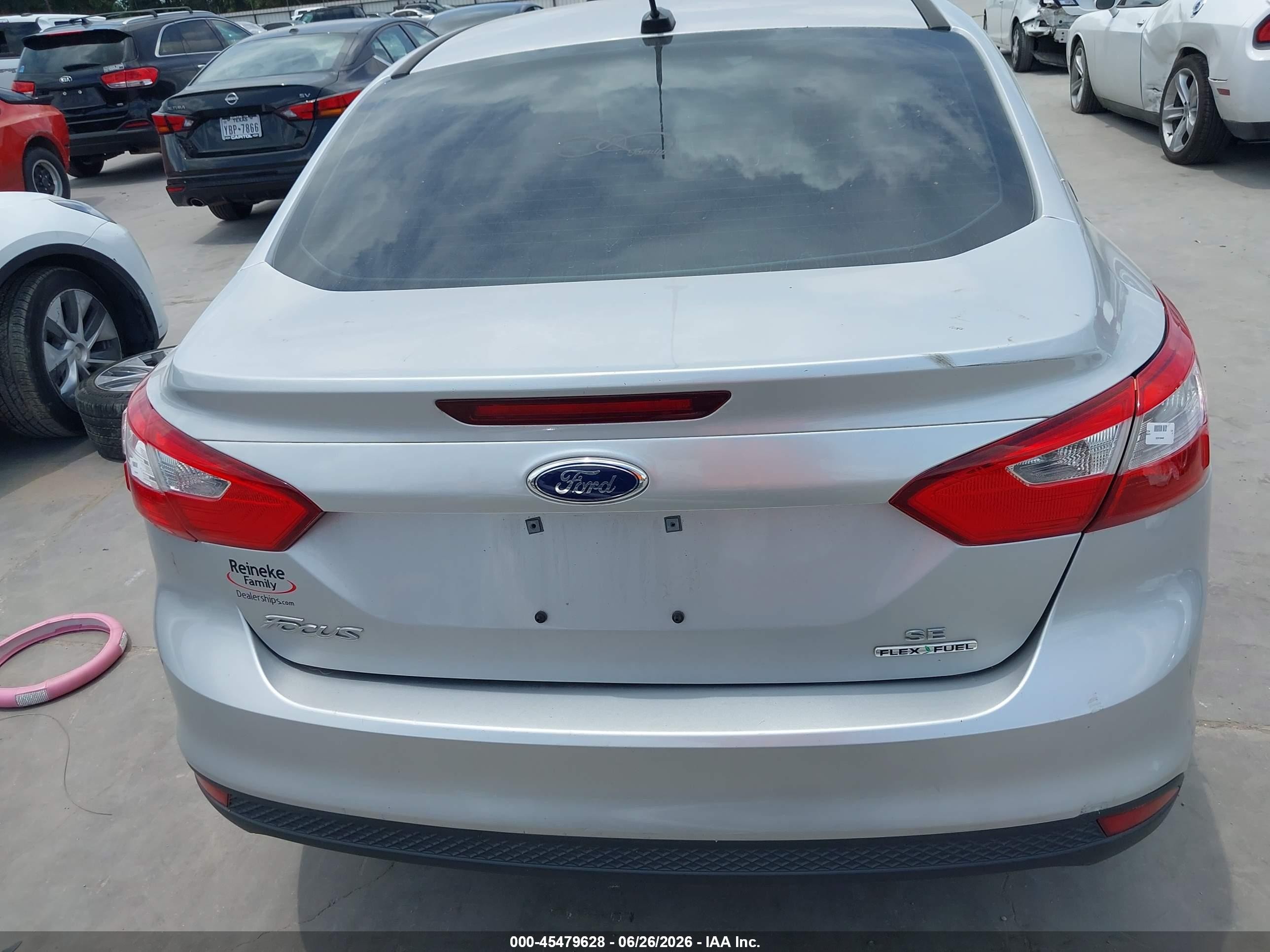 2014 Ford Focus S Silver vin: 1FADP3E27EL432508