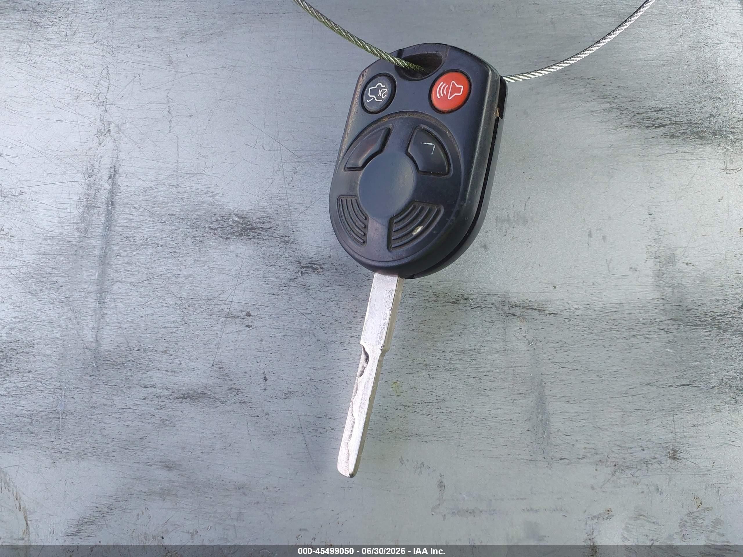 2015 Ford Focus S Серебряный vin: 1FADP3E27FL264256