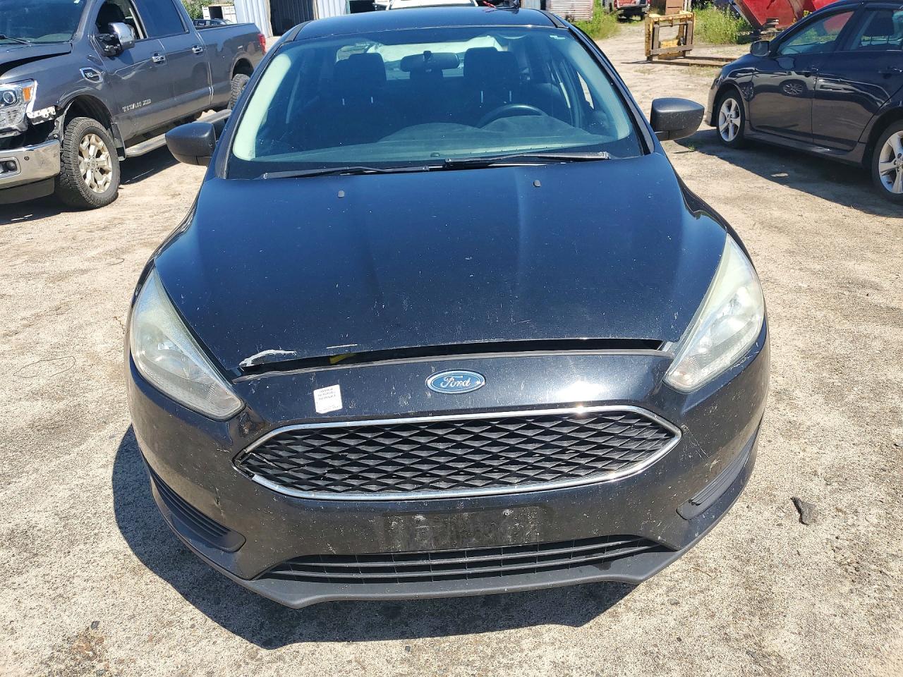 2015 Ford Focus S Черный vin: 1FADP3E27FL290520