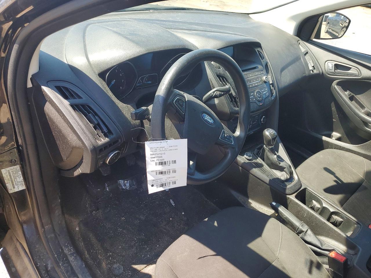 2015 Ford Focus S Черный vin: 1FADP3E27FL290520