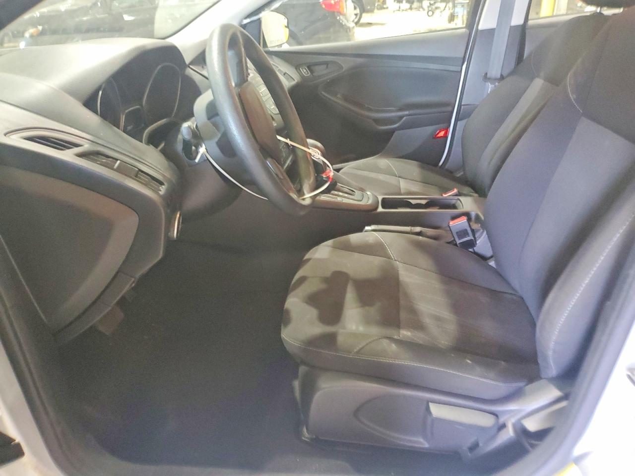 2015 Ford Focus S Gray vin: 1FADP3E27FL323161