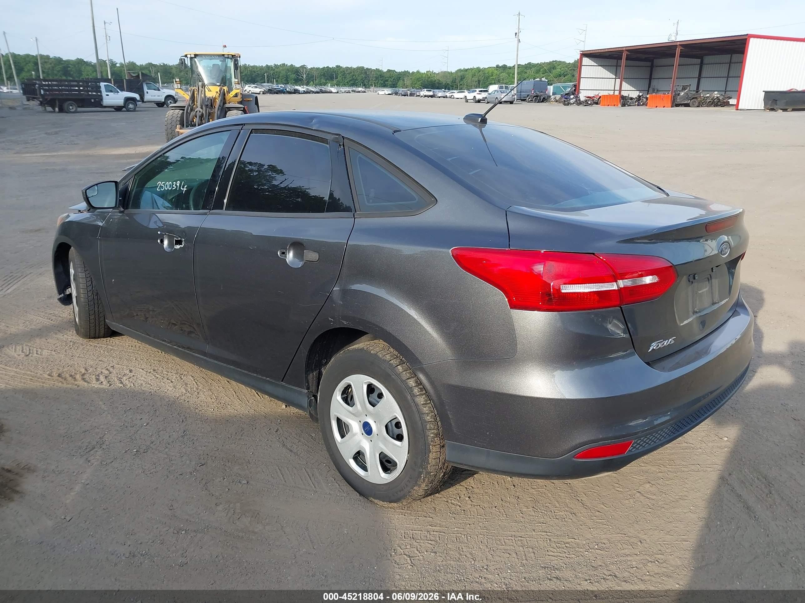 2017 Ford Focus S Gray vin: 1FADP3E27HL304676