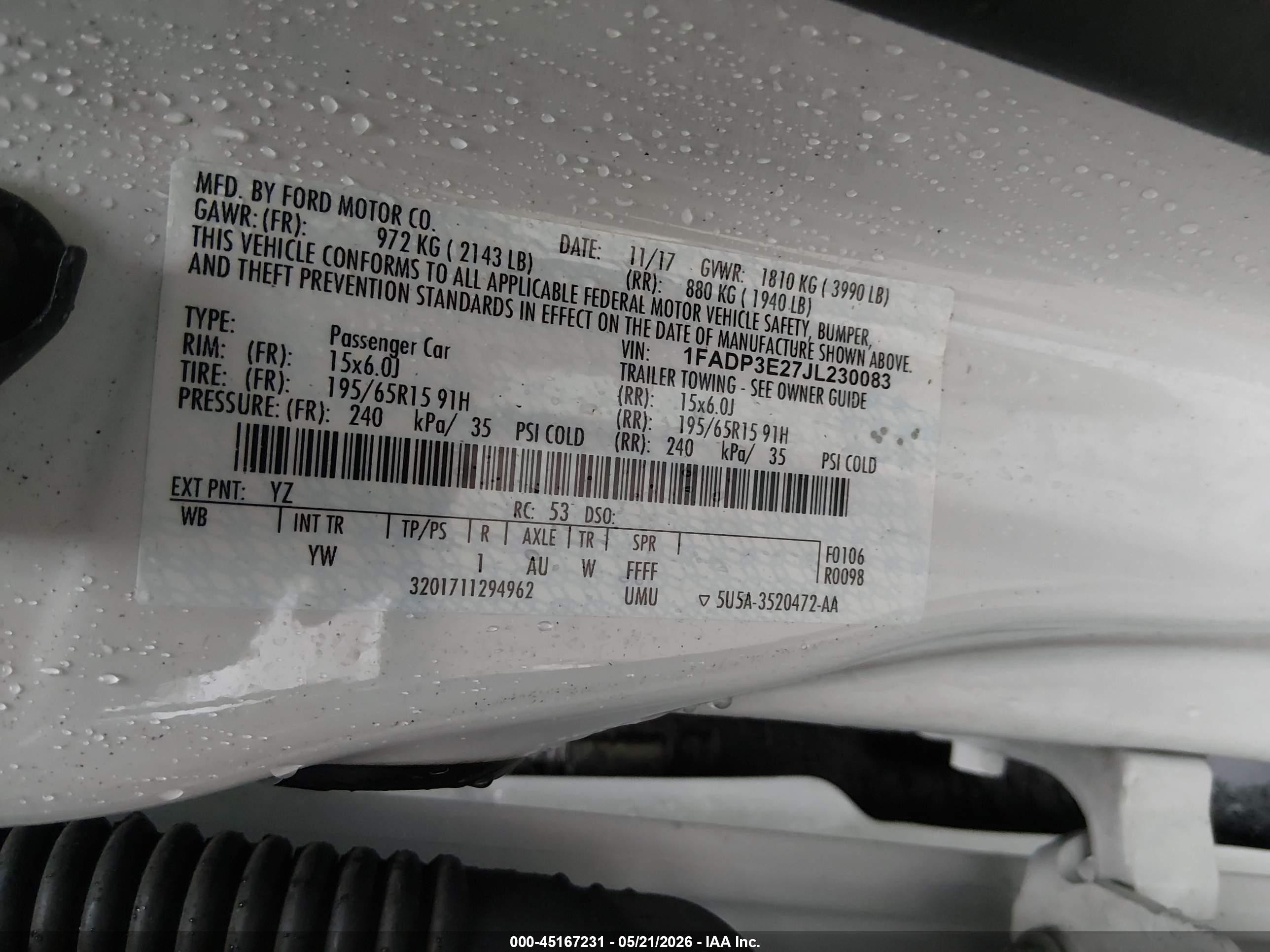 2018 Ford Focus S White vin: 1FADP3E27JL230083