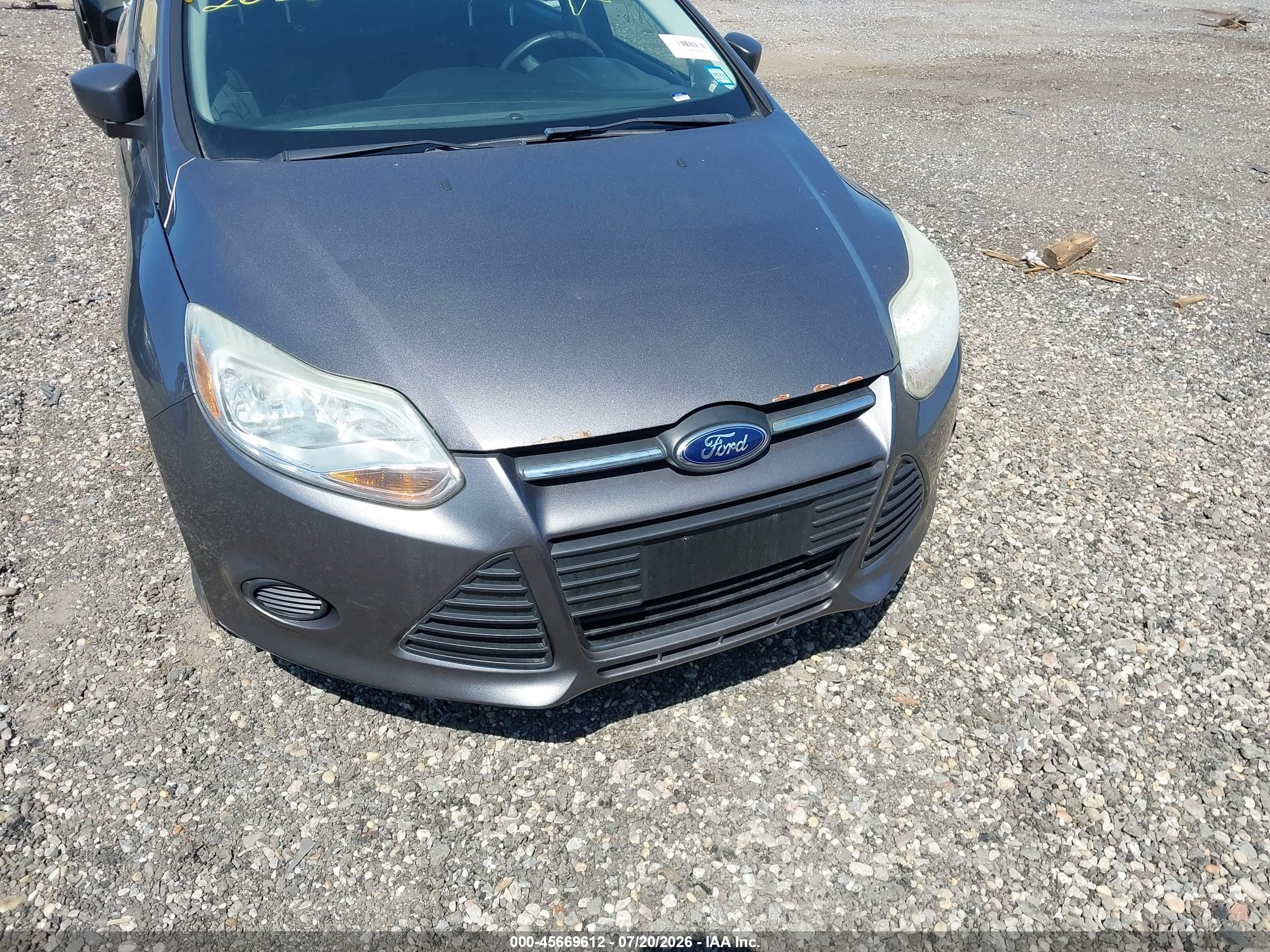 2013 Ford Focus S Gray vin: 1FADP3E28DL206492