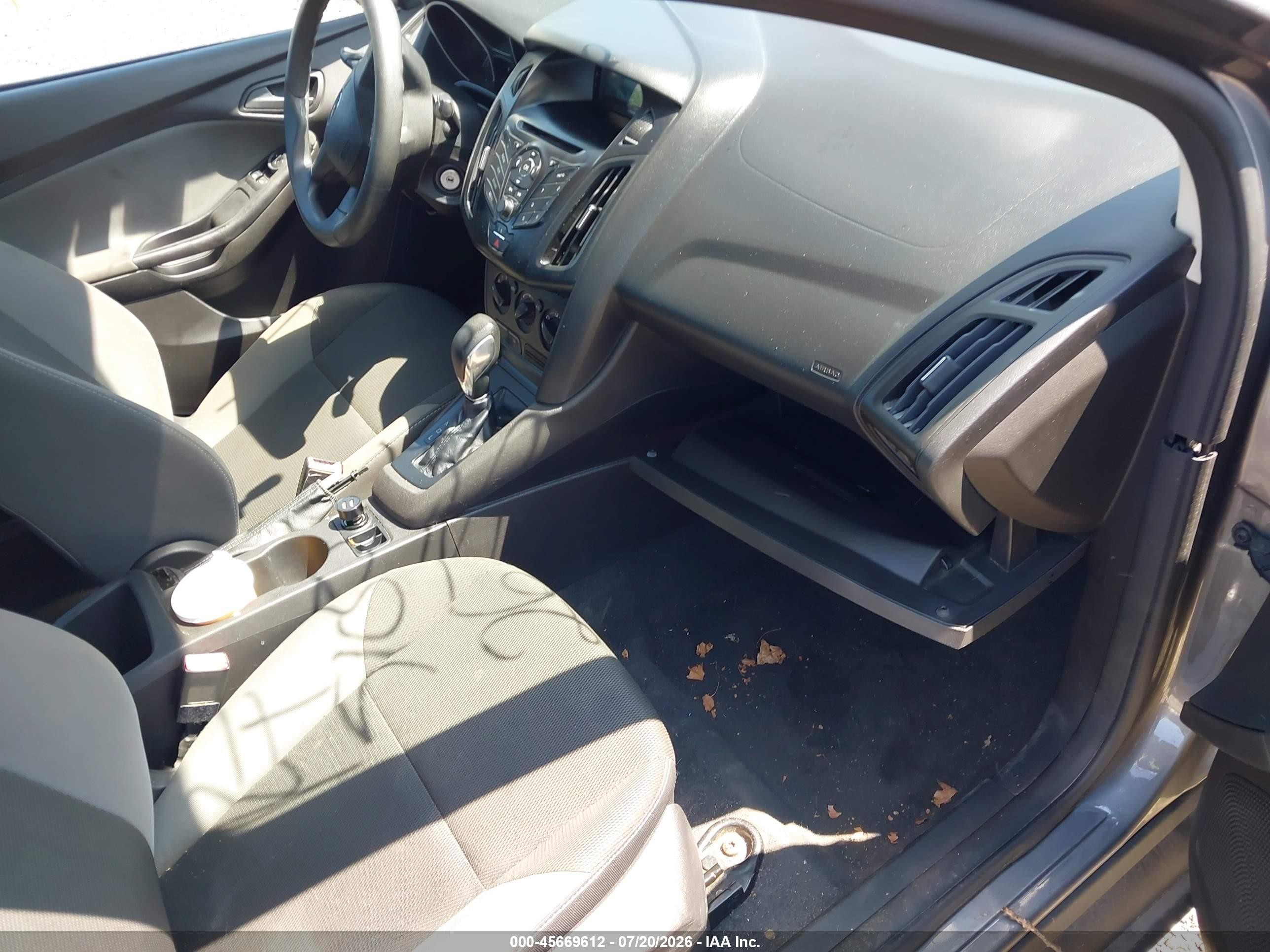 2013 Ford Focus S Gray vin: 1FADP3E28DL206492