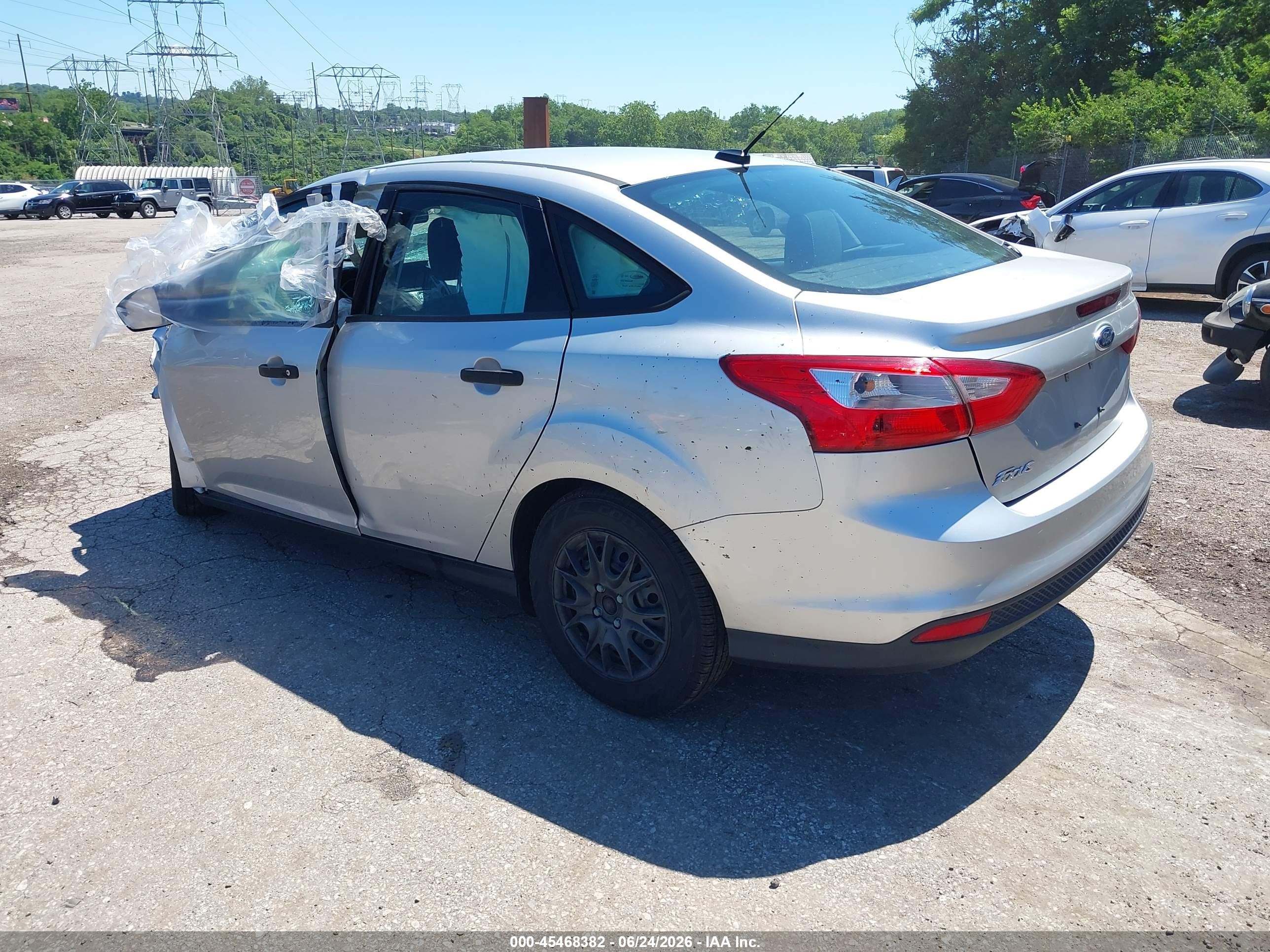 2013 Ford Focus S Silver vin: 1FADP3E28DL299823