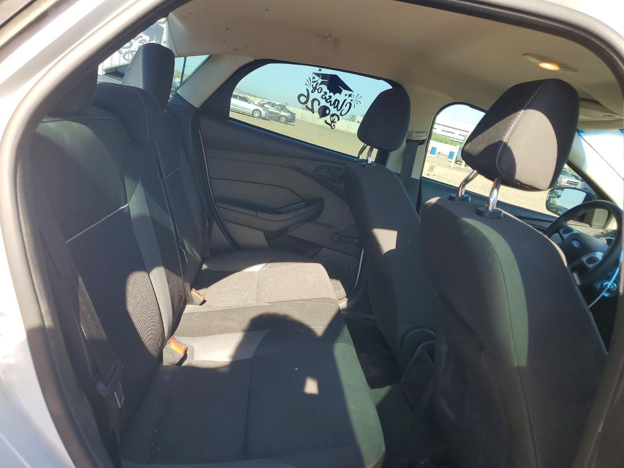 2013 Ford Focus S White vin: 1FADP3E28DL382359
