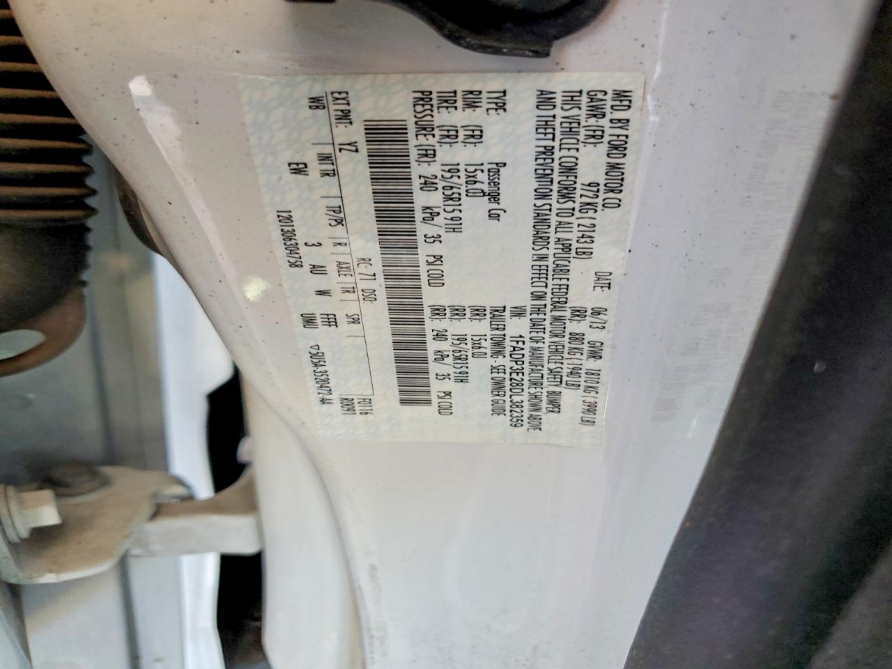 2013 Ford Focus S White vin: 1FADP3E28DL382359
